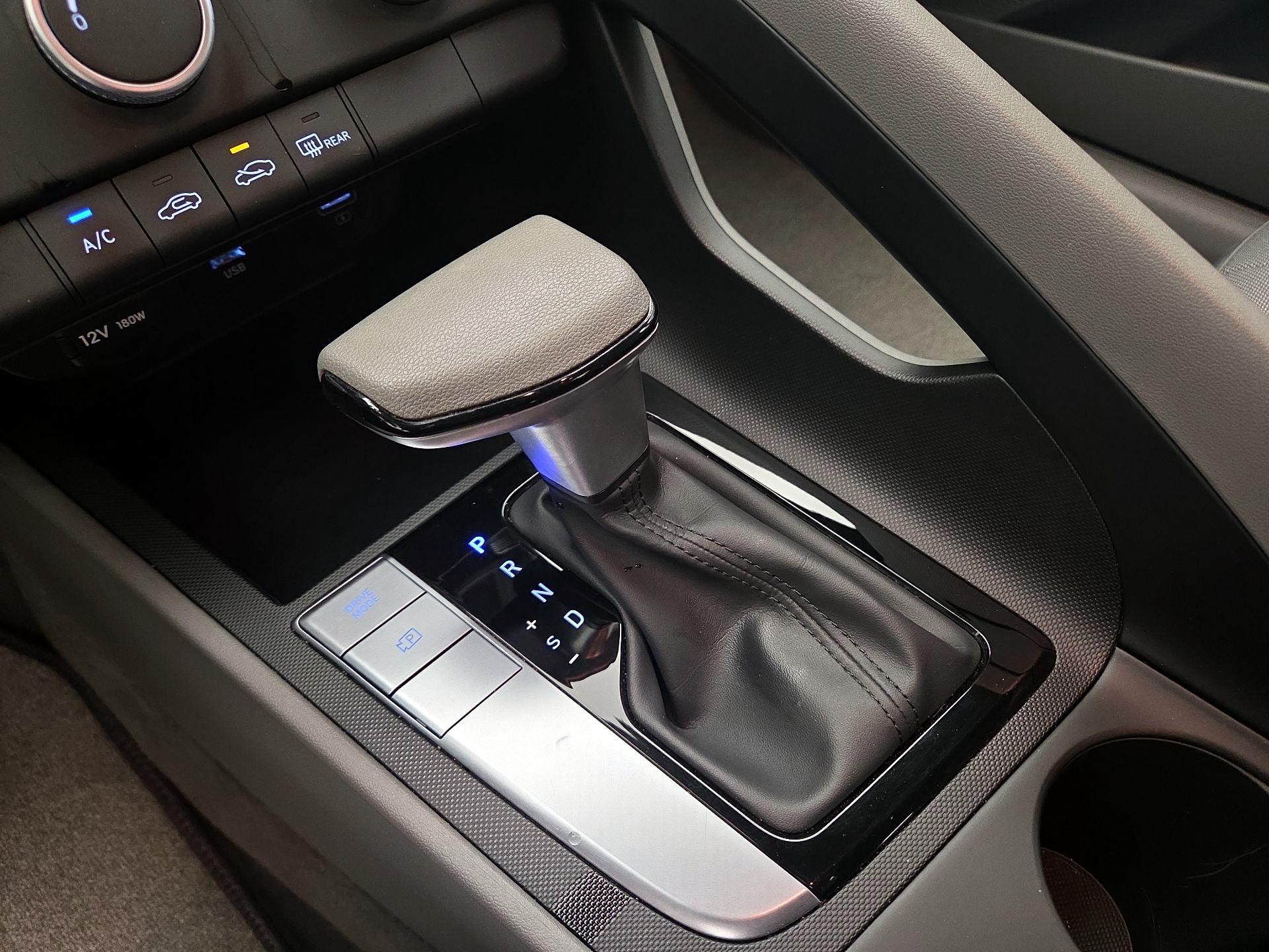 Thumbnail: 2023 Hyundai Elantra - 17