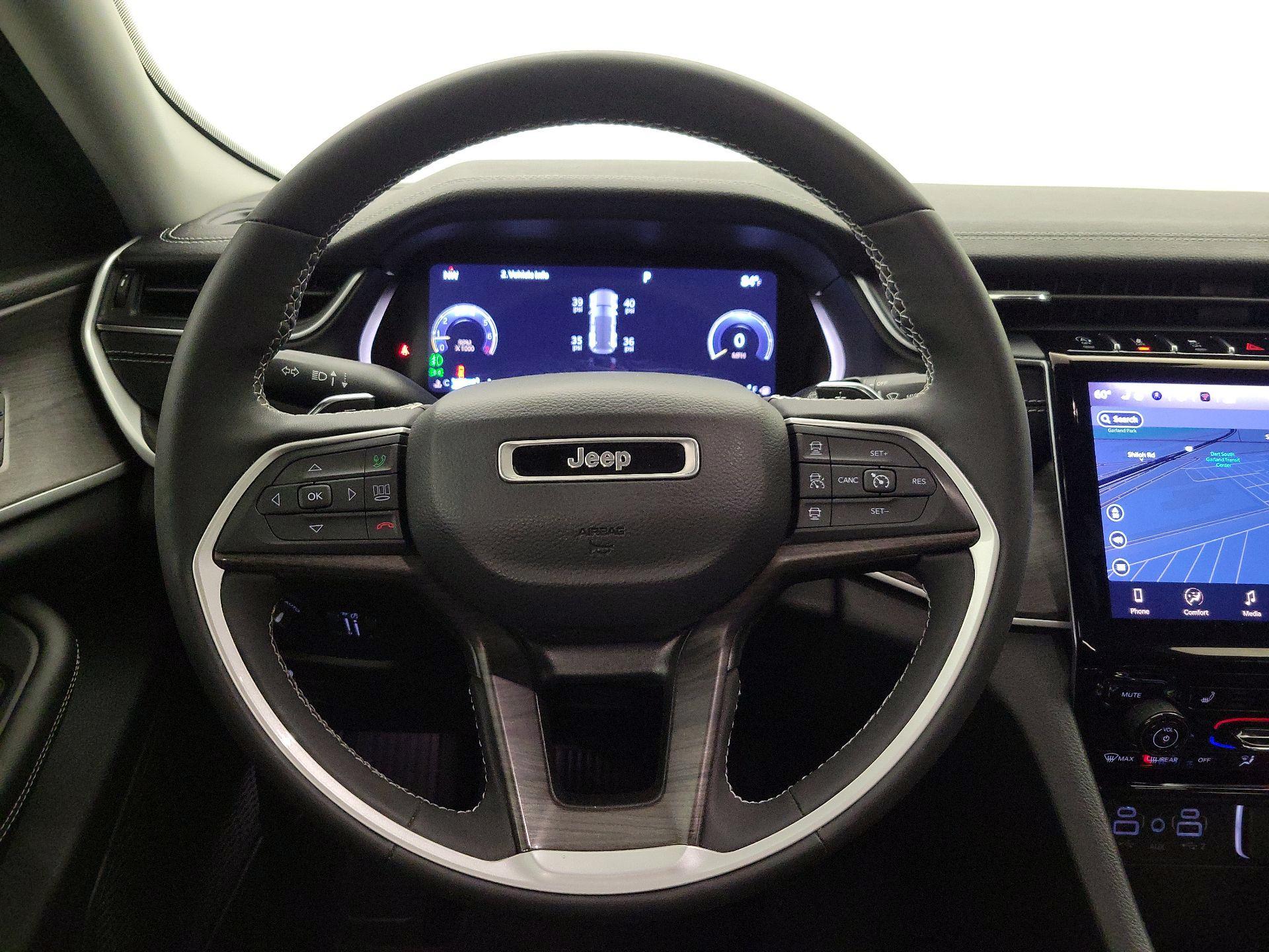 Thumbnail: 2023 Jeep Grand Cherokee - 10