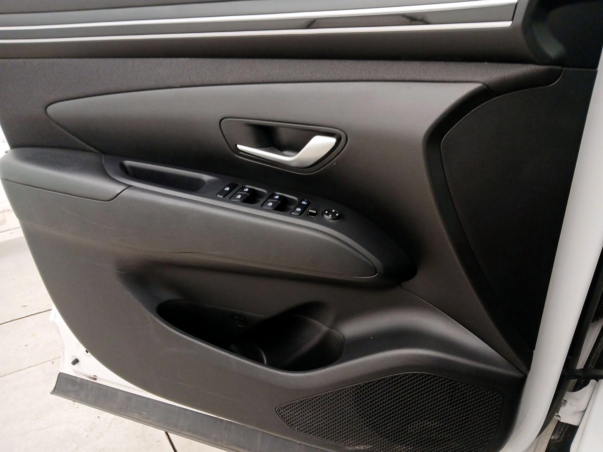 Thumbnail: 2023 Hyundai Tucson - 12