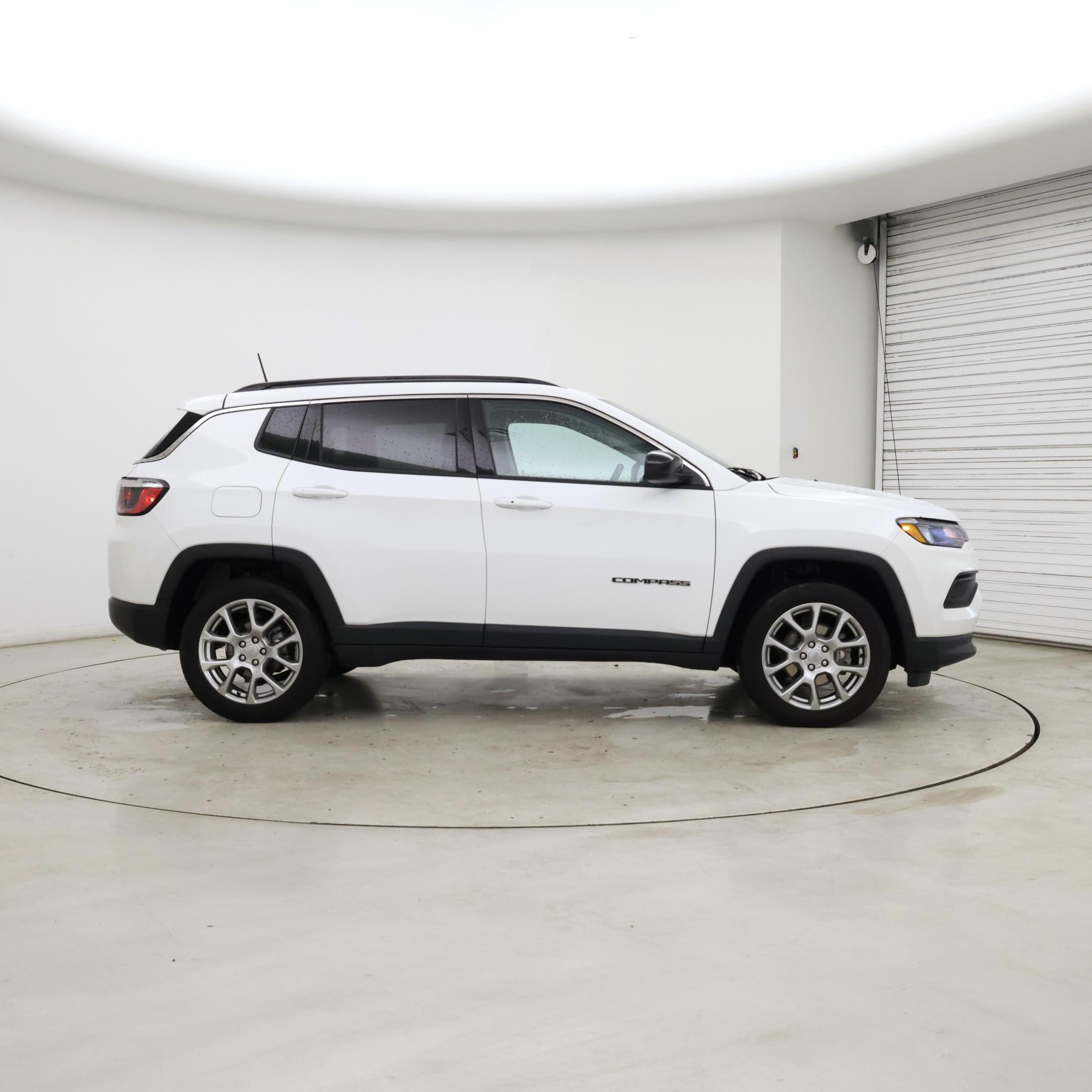 Thumbnail: 2022 Jeep Compass - 7