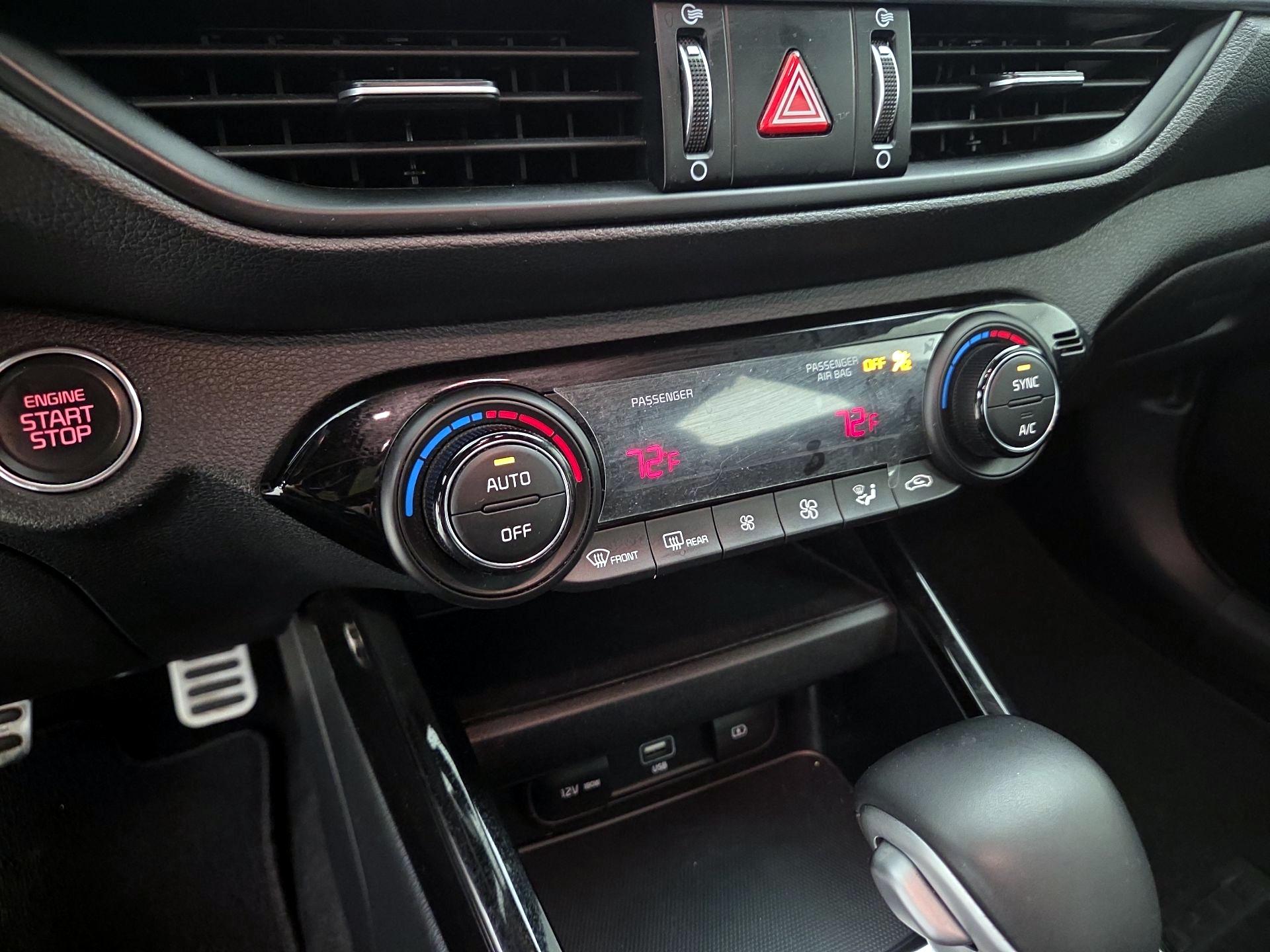 Thumbnail: 2023 Kia Forte - 17