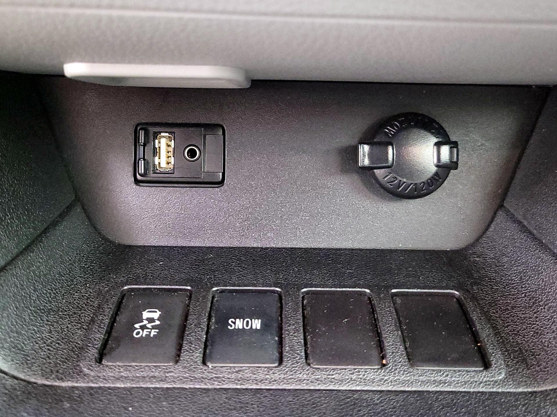 Thumbnail: 2016 Toyota Highlander - 19