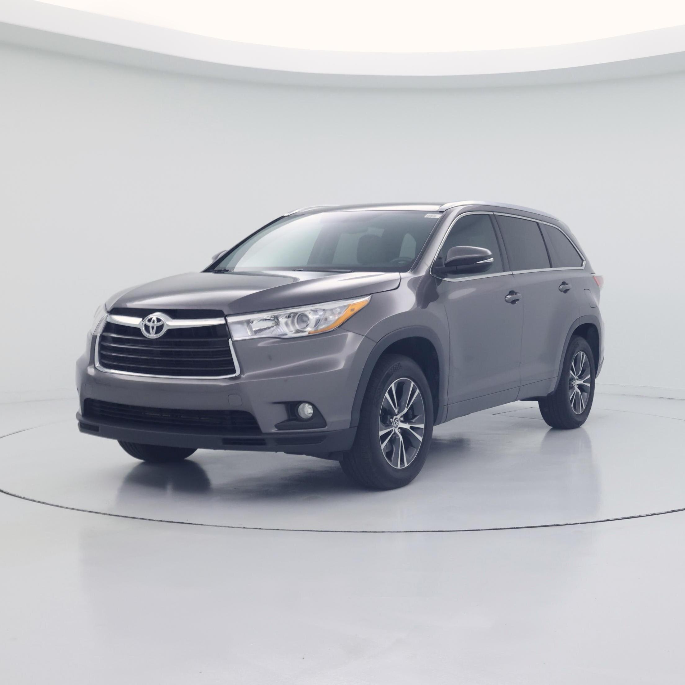 Thumbnail: 2016 Toyota Highlander - 4