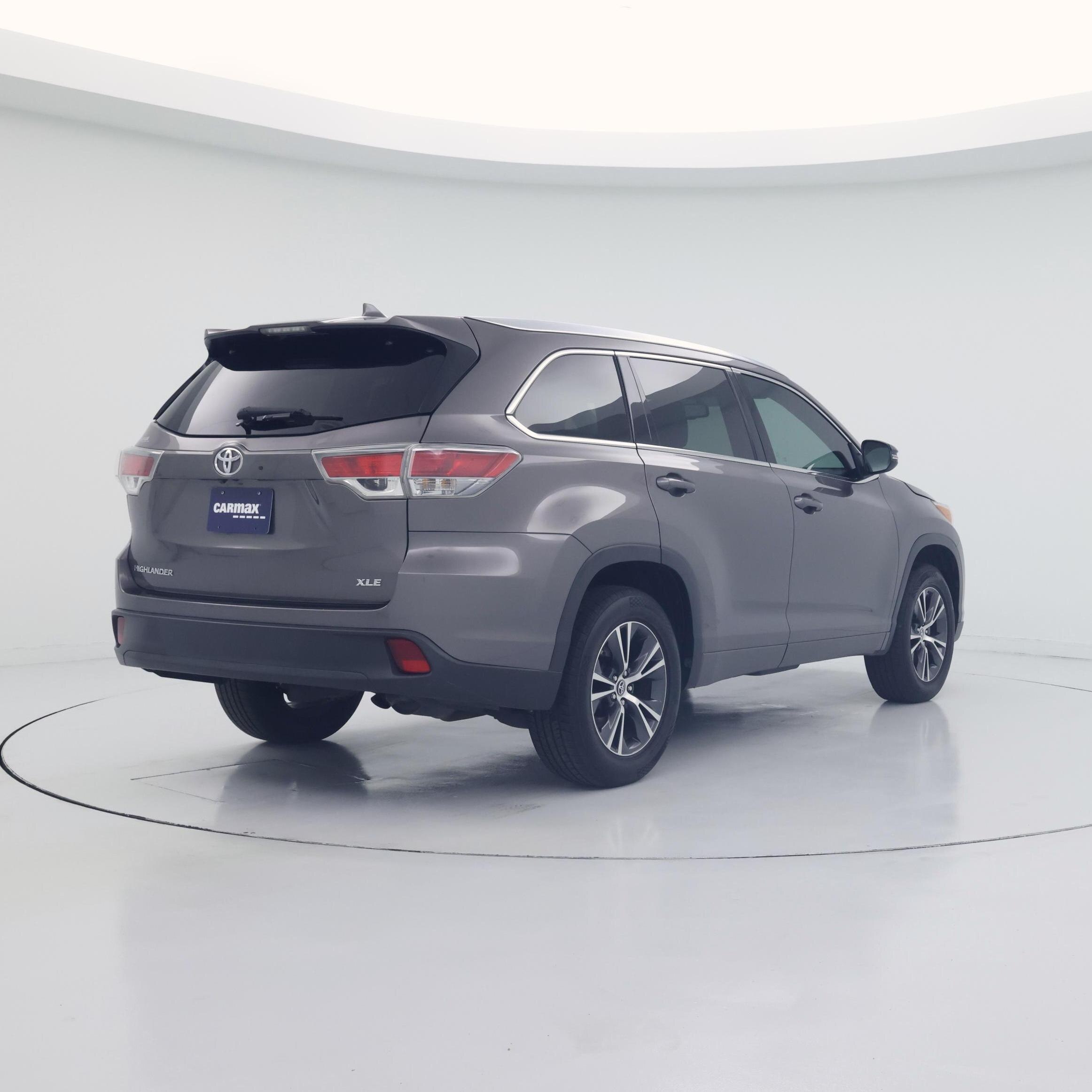 Thumbnail: 2016 Toyota Highlander - 8