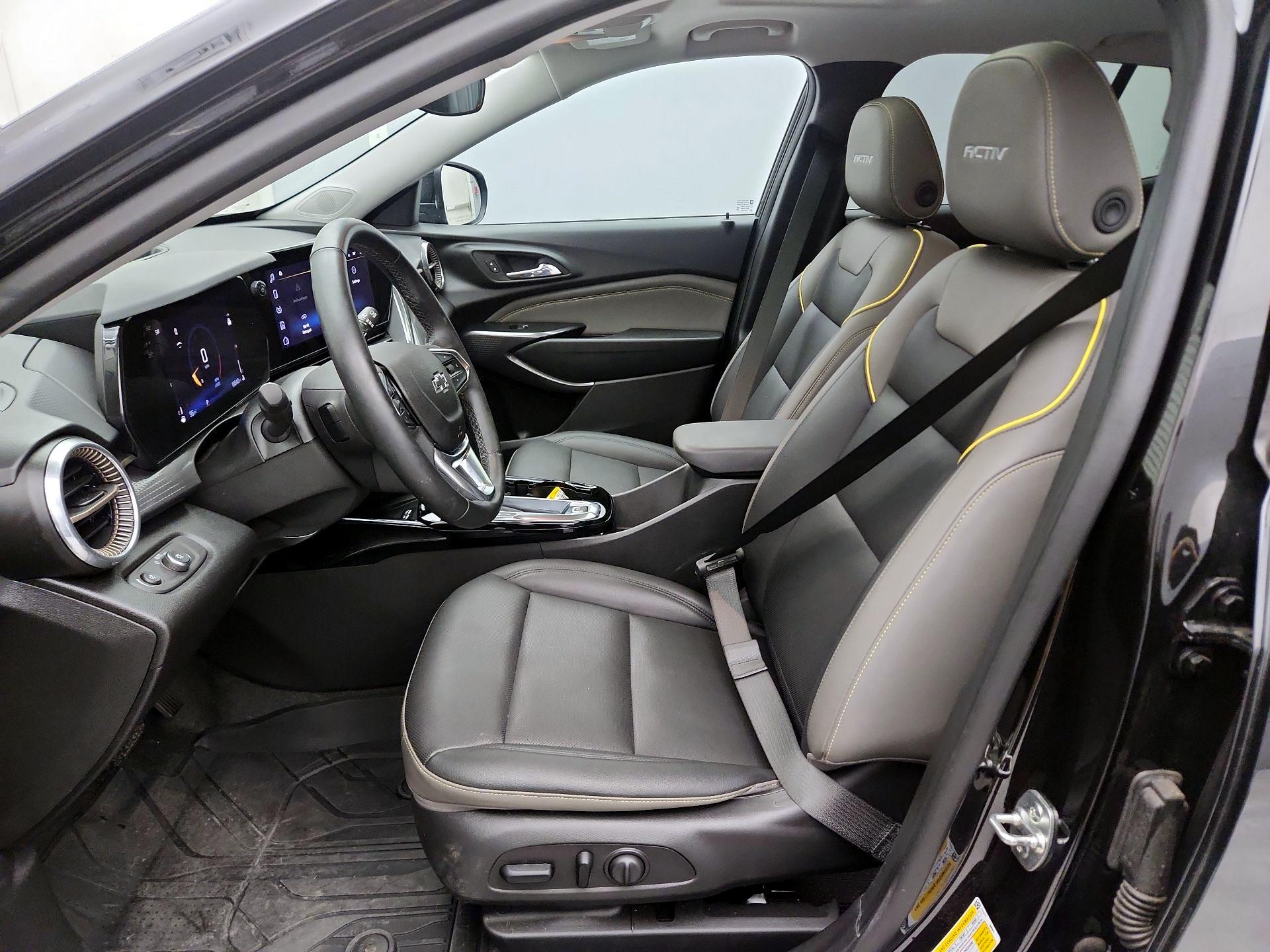 Thumbnail: 2025 Chevrolet Trax - 11