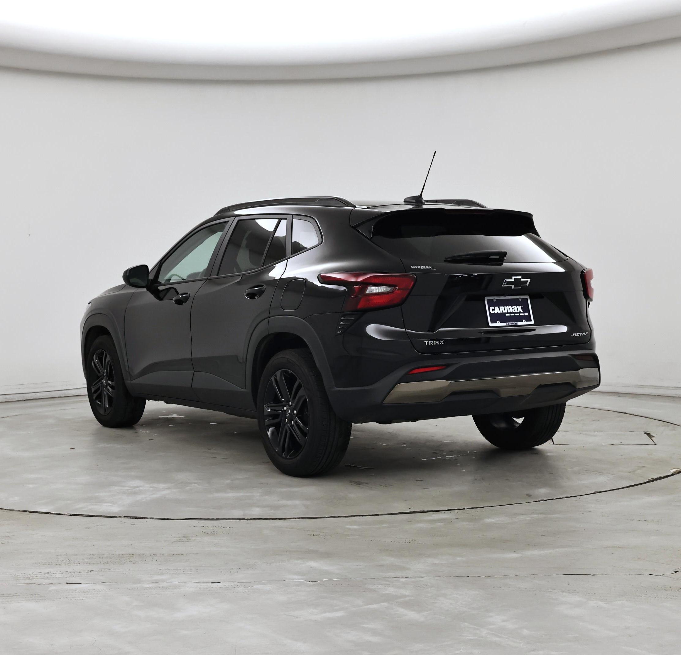 Thumbnail: 2025 Chevrolet Trax - 2