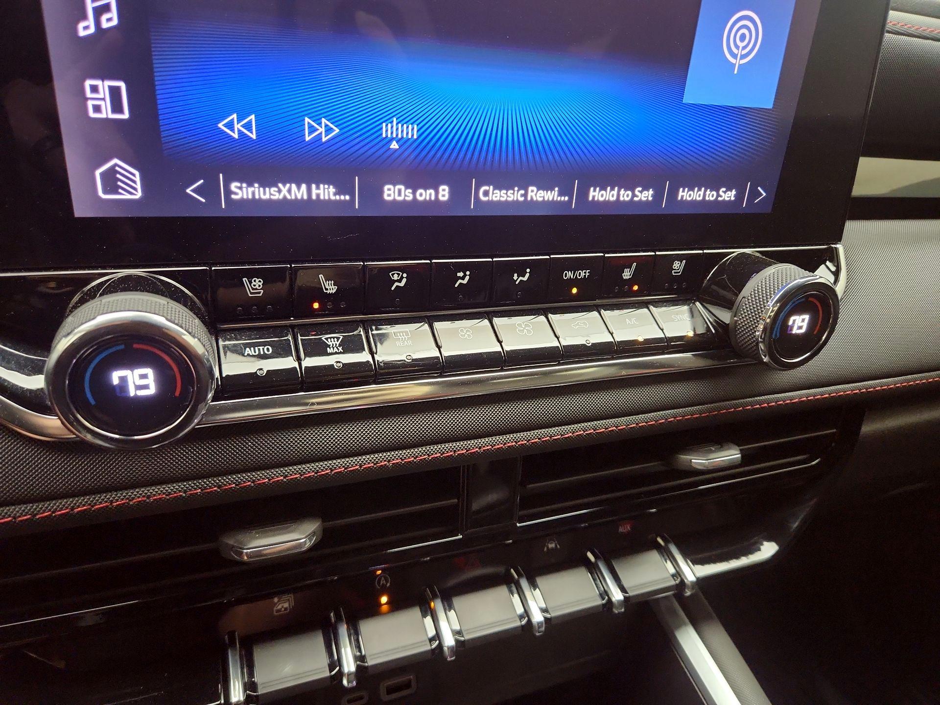 Thumbnail: 2023 Chevrolet Colorado - 16