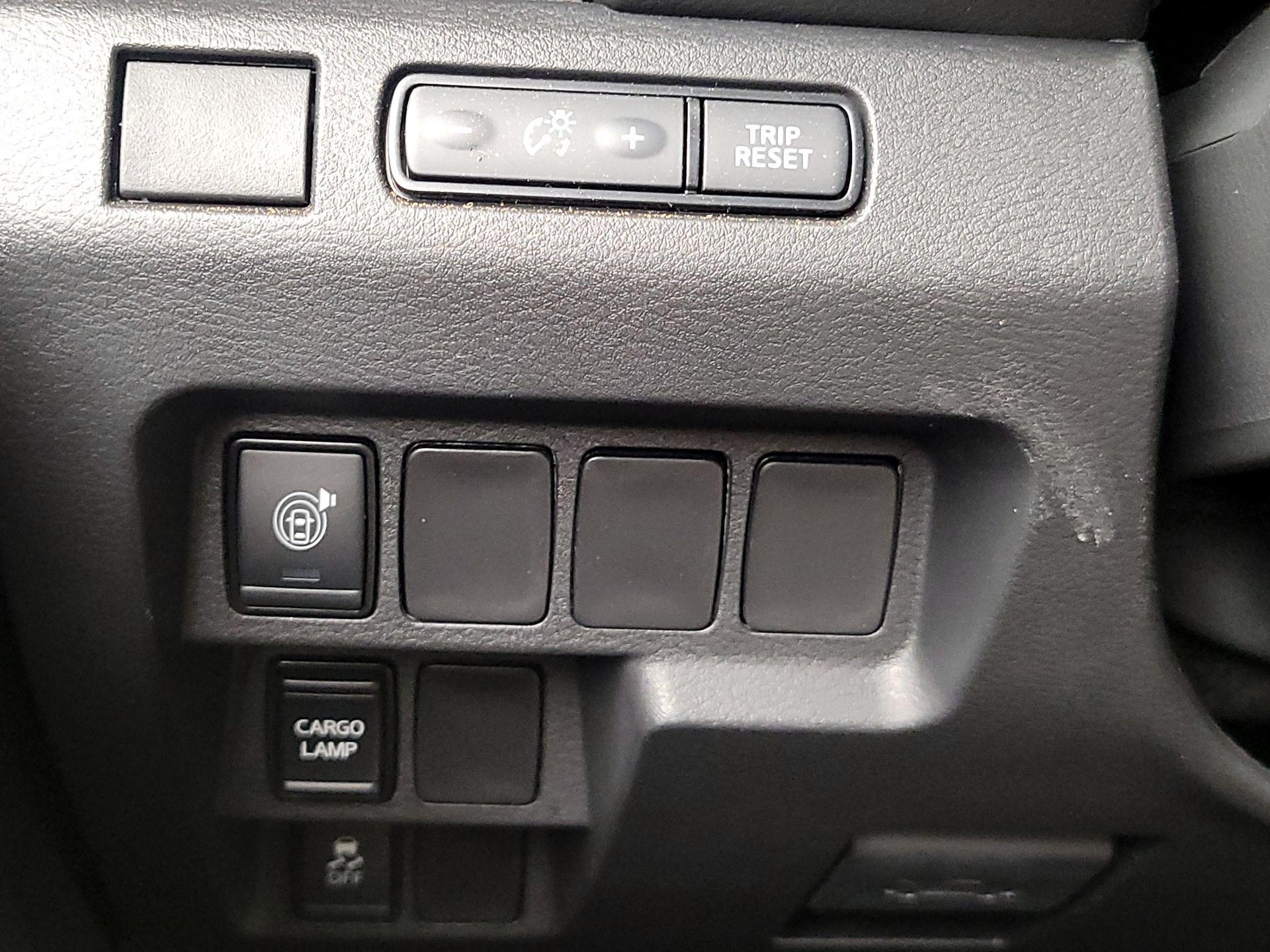 Thumbnail: 2025 Nissan Frontier - 13