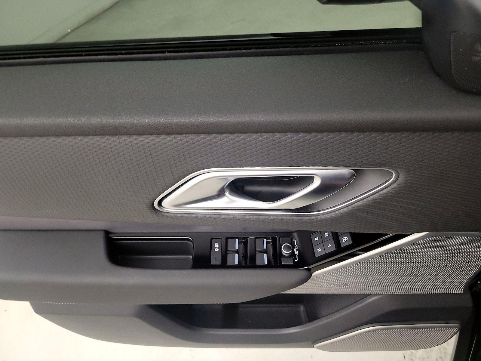 2023 Land Rover Range Rover Velar HST - Photo 13