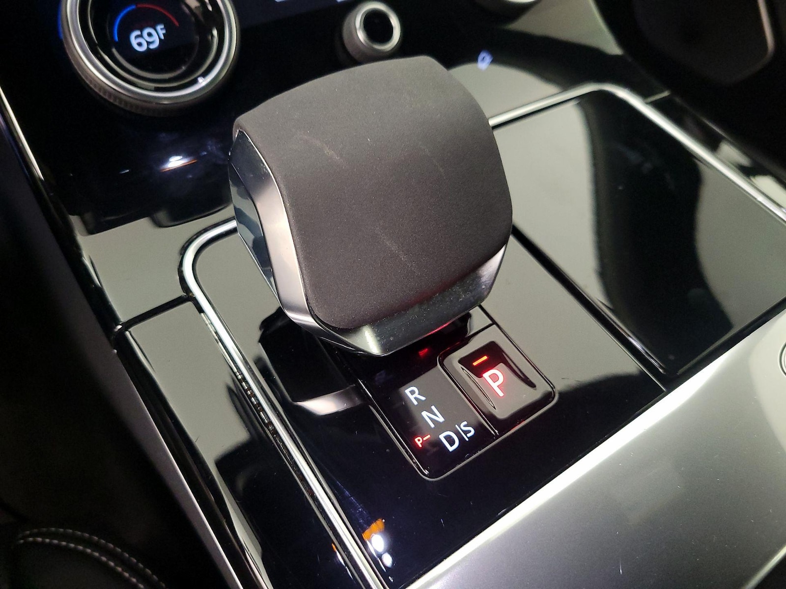 2023 Land Rover Range Rover Velar HST - Photo 19