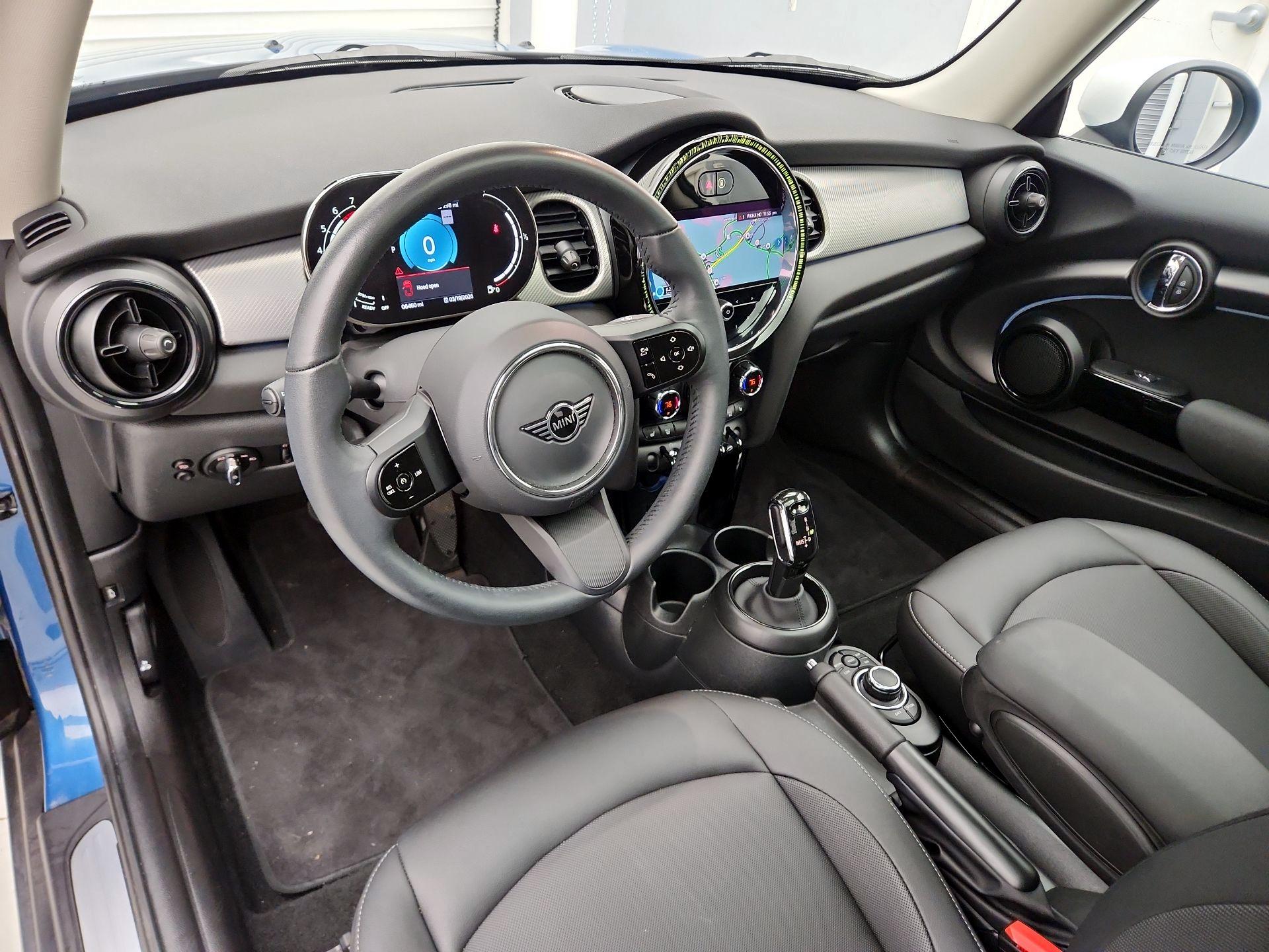 Thumbnail: 2024 MINI Cooper Hardtop - 9