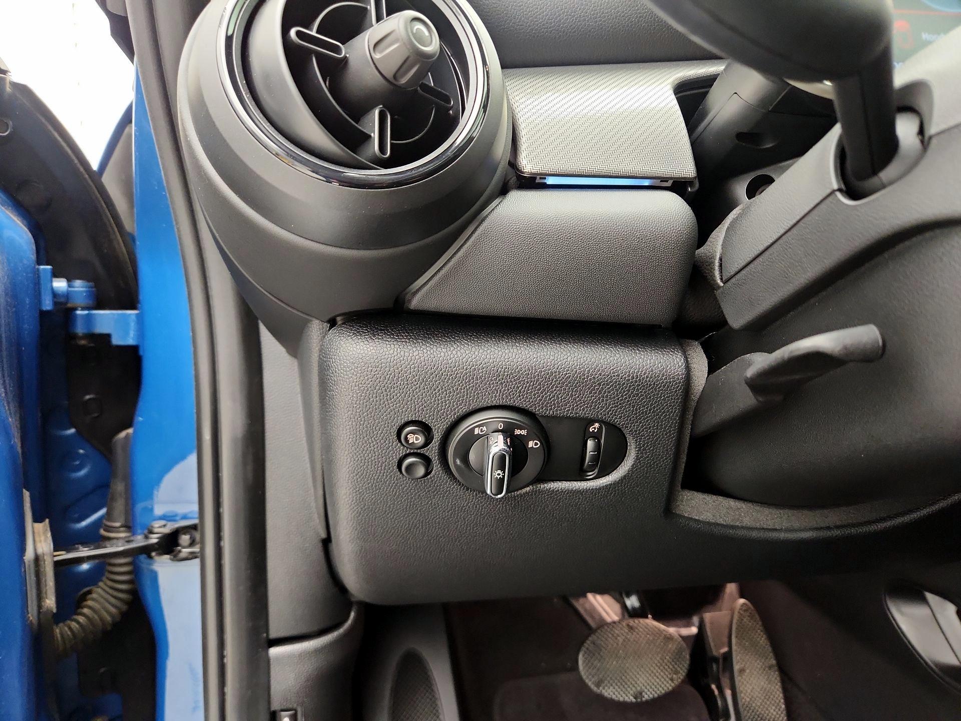 Thumbnail: 2024 MINI Cooper Hardtop - 13