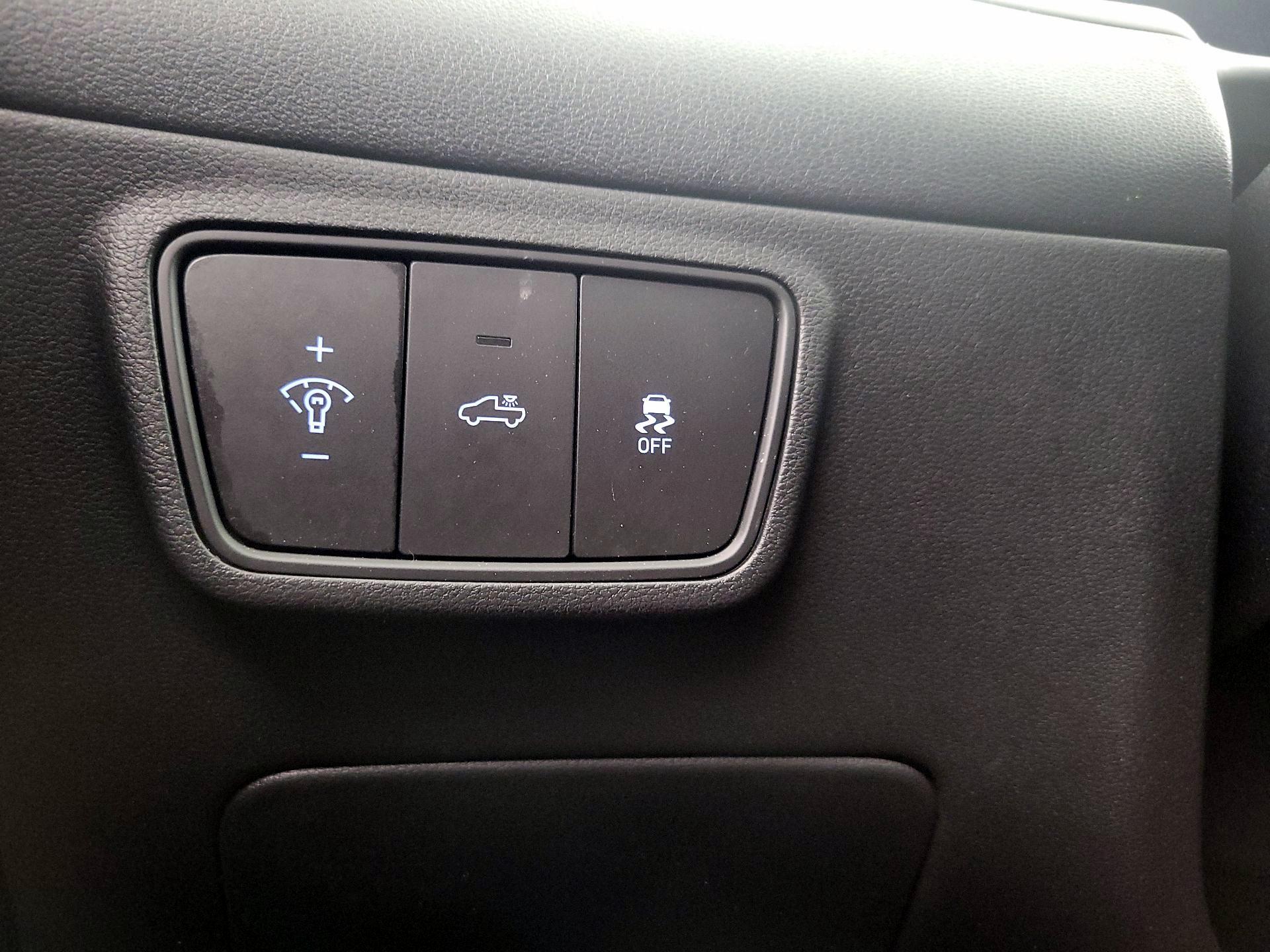 Thumbnail: 2023 Hyundai Santa Cruz - 13