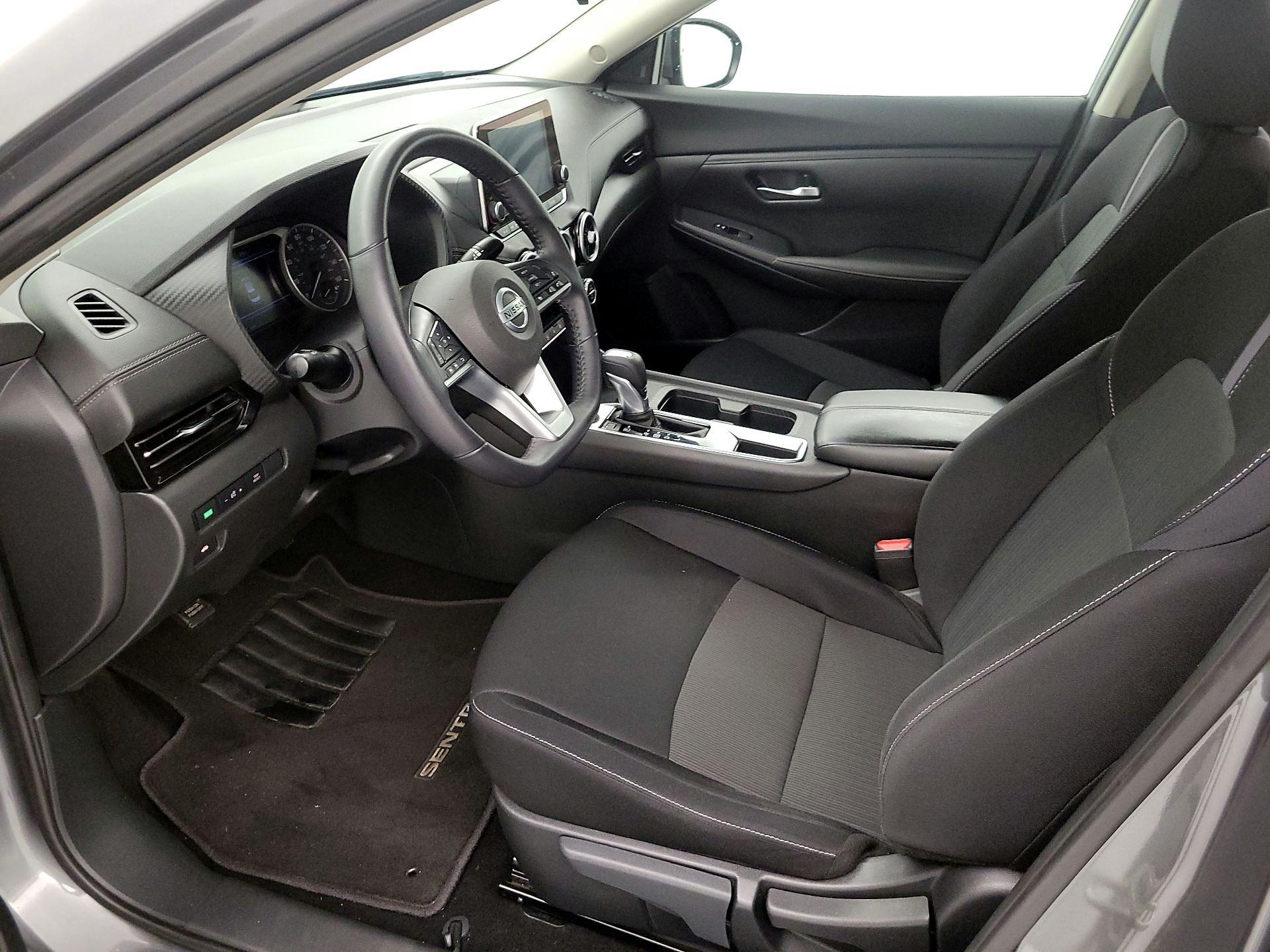 Thumbnail: 2020 Nissan Sentra - 11