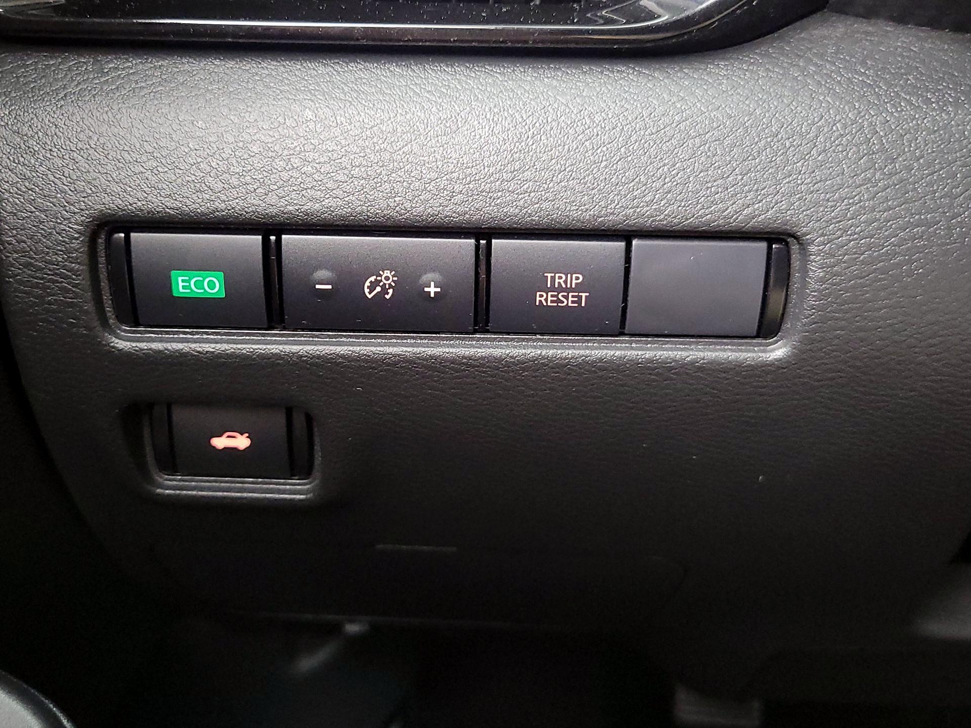 Thumbnail: 2020 Nissan Sentra - 13