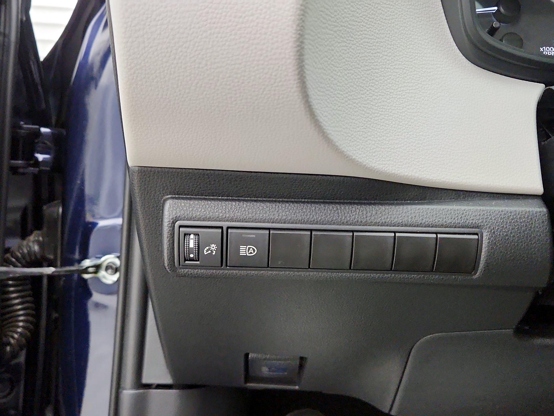 Thumbnail: 2023 Toyota Corolla - 13