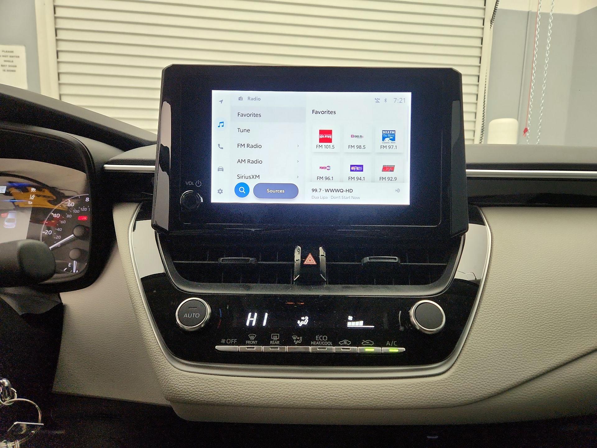 Thumbnail: 2023 Toyota Corolla - 15