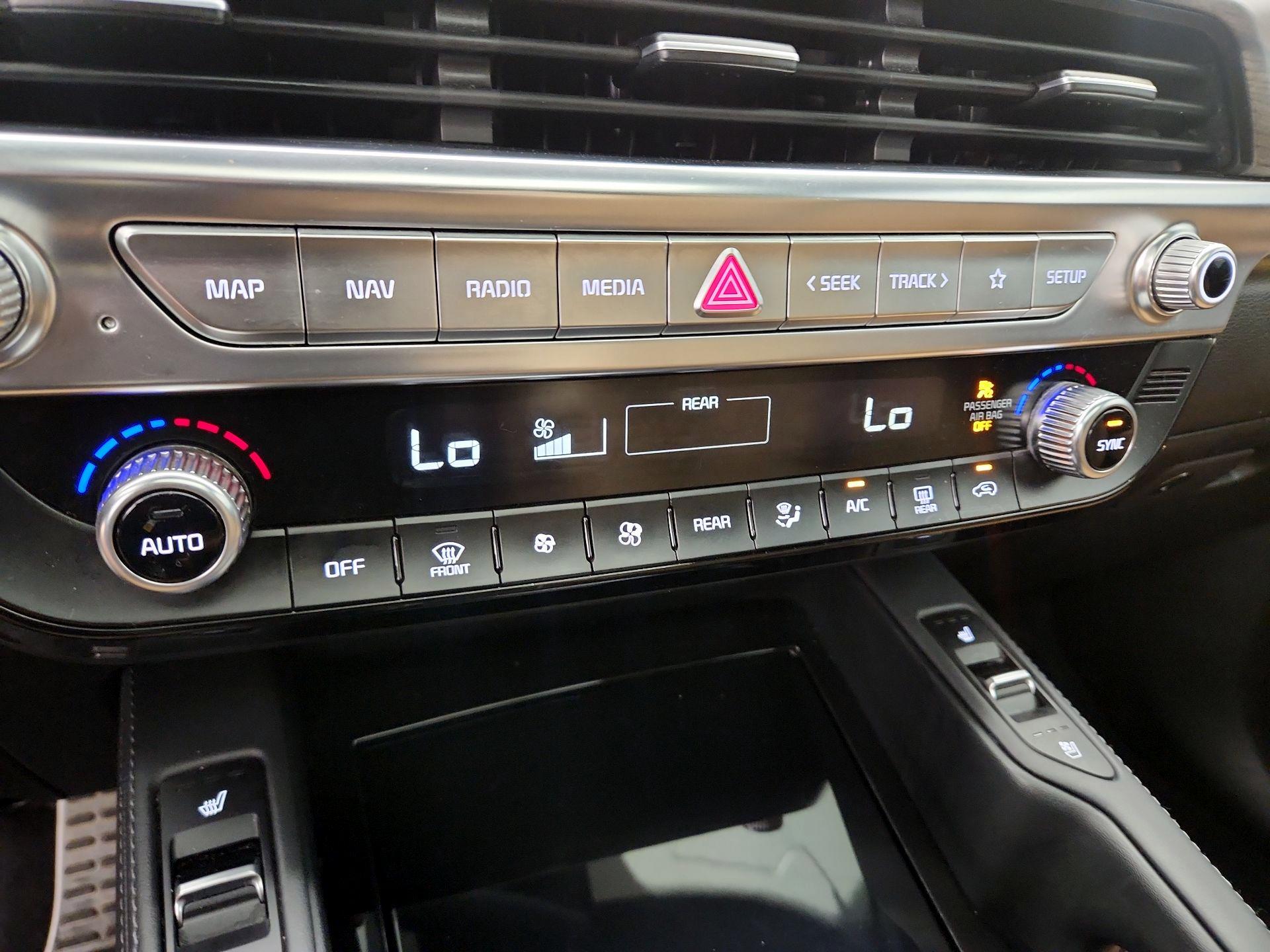 Thumbnail: 2020 Kia Telluride - 16