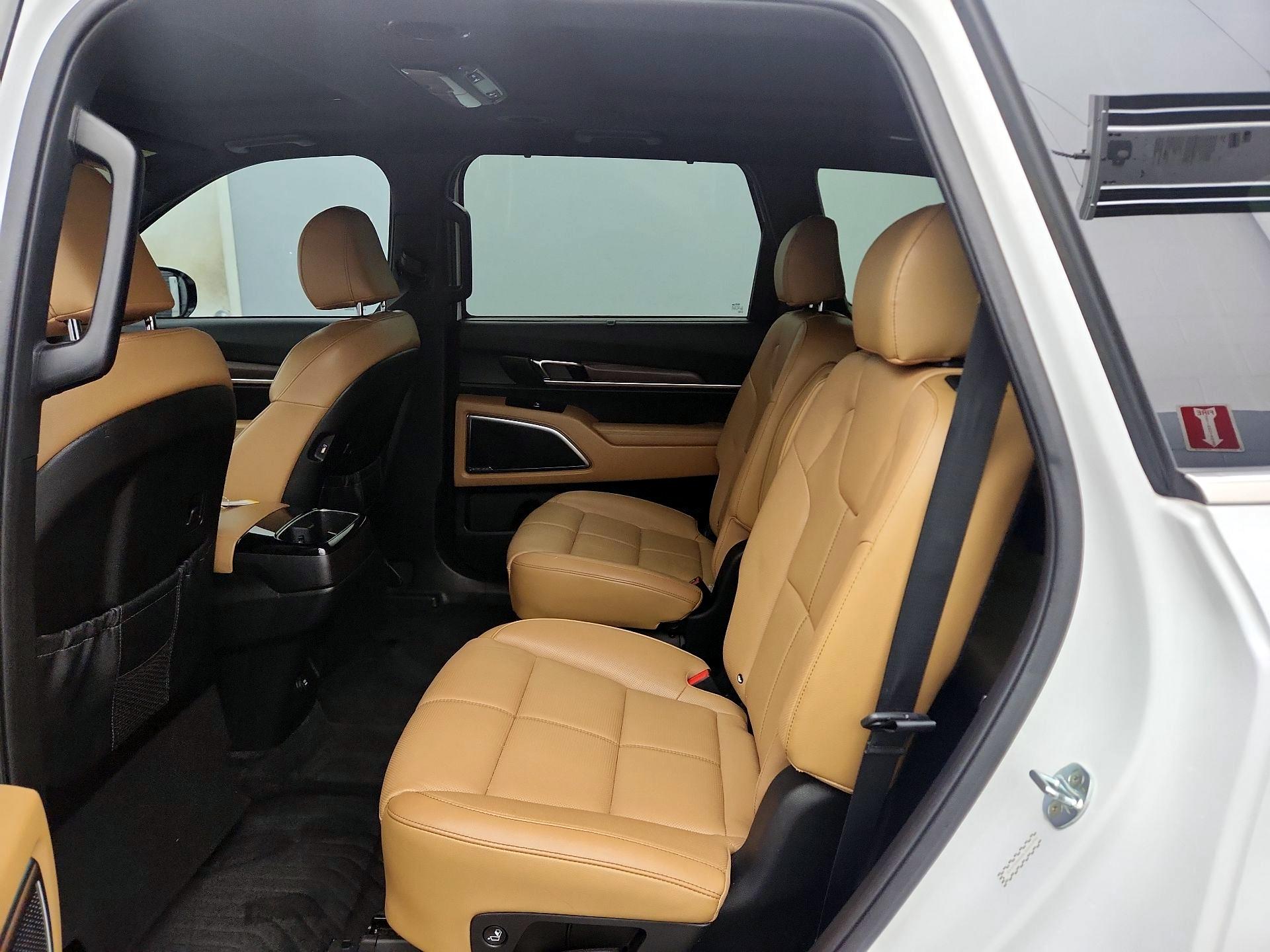 Thumbnail: 2020 Kia Telluride - 20