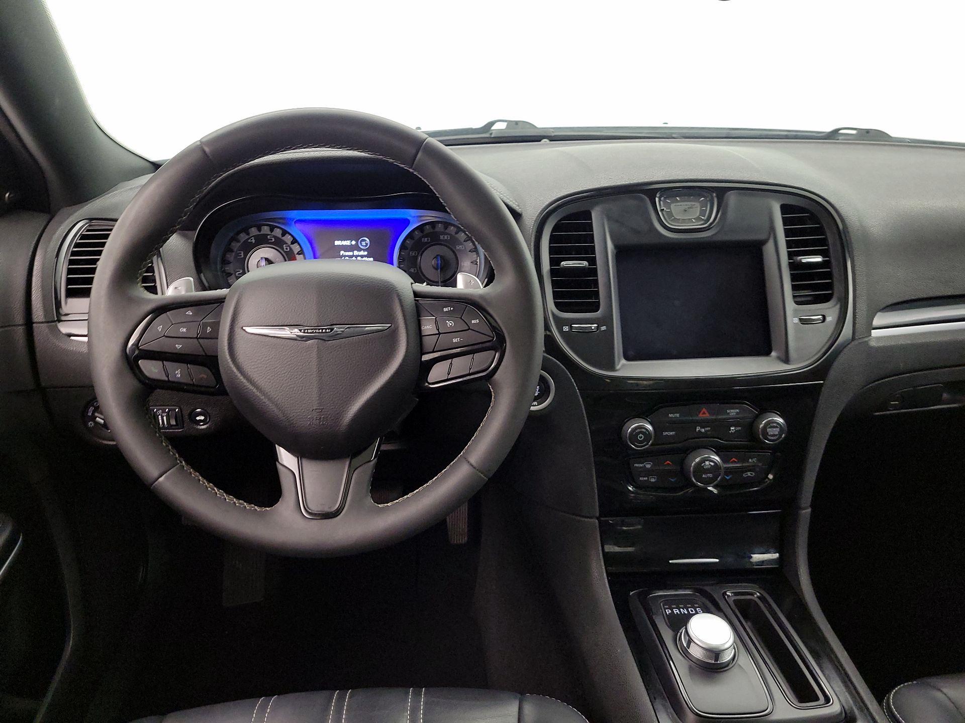 Thumbnail: 2023 Chrysler 300 - 10