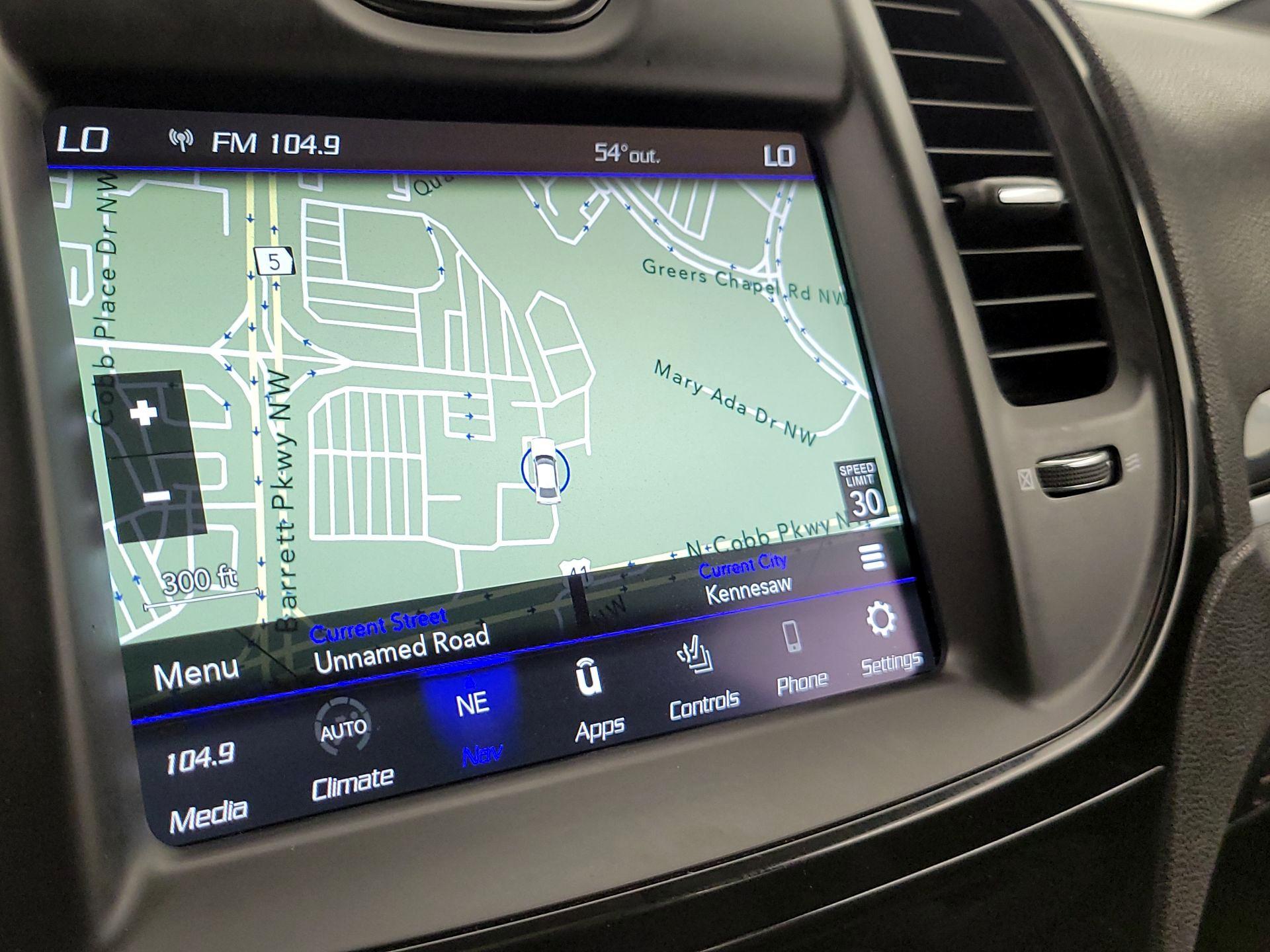 Thumbnail: 2023 Chrysler 300 - 14