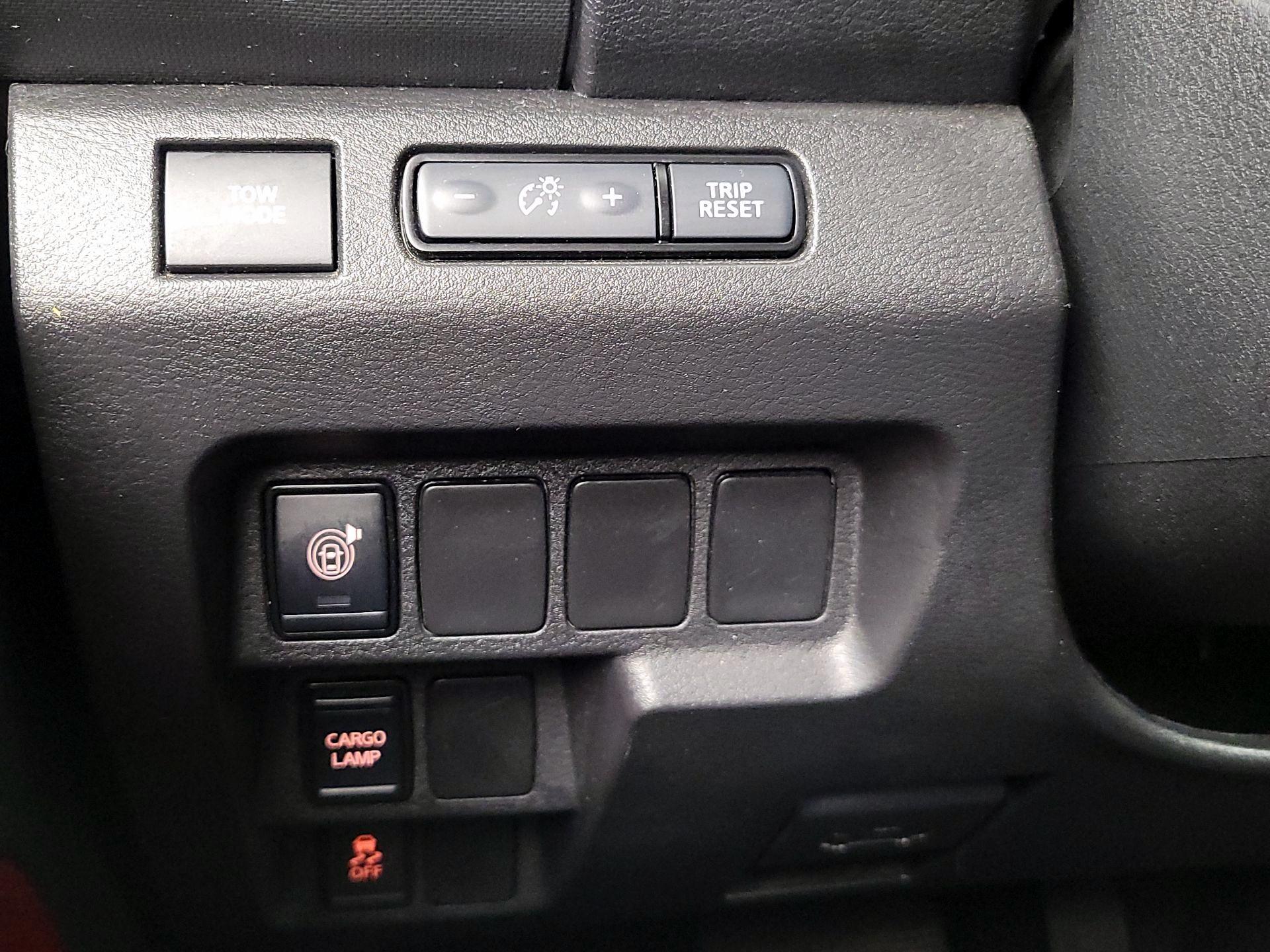 Thumbnail: 2024 Nissan Frontier - 13