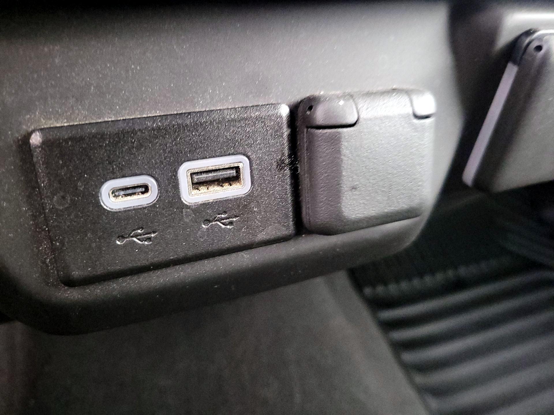 Thumbnail: 2025 Chevrolet Silverado 1500 - 18