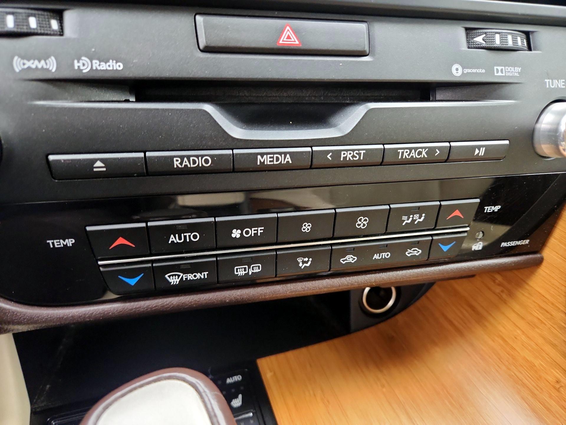 Thumbnail: 2016 Lexus RX - 17