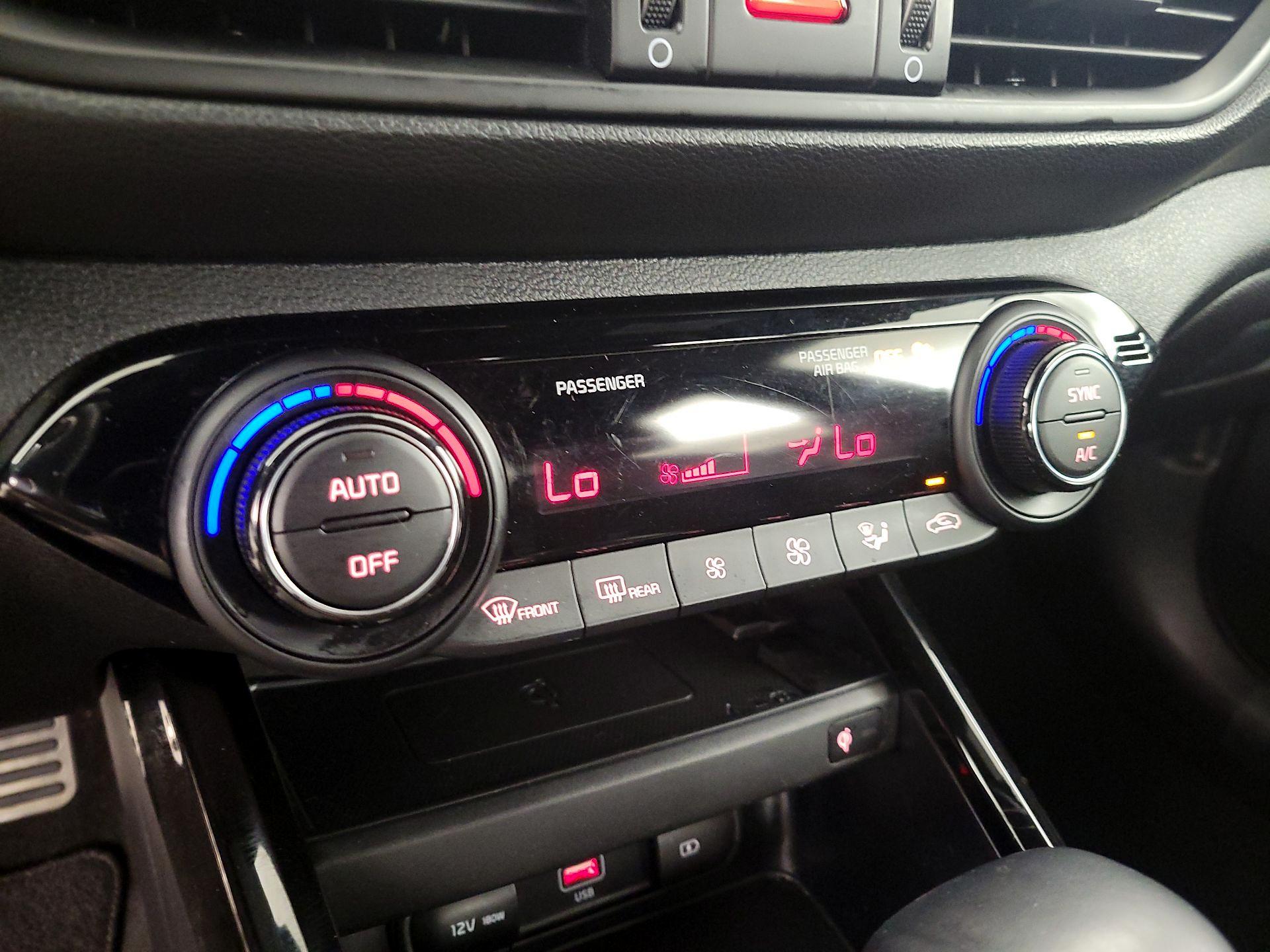 Thumbnail: 2023 Kia Forte - 17