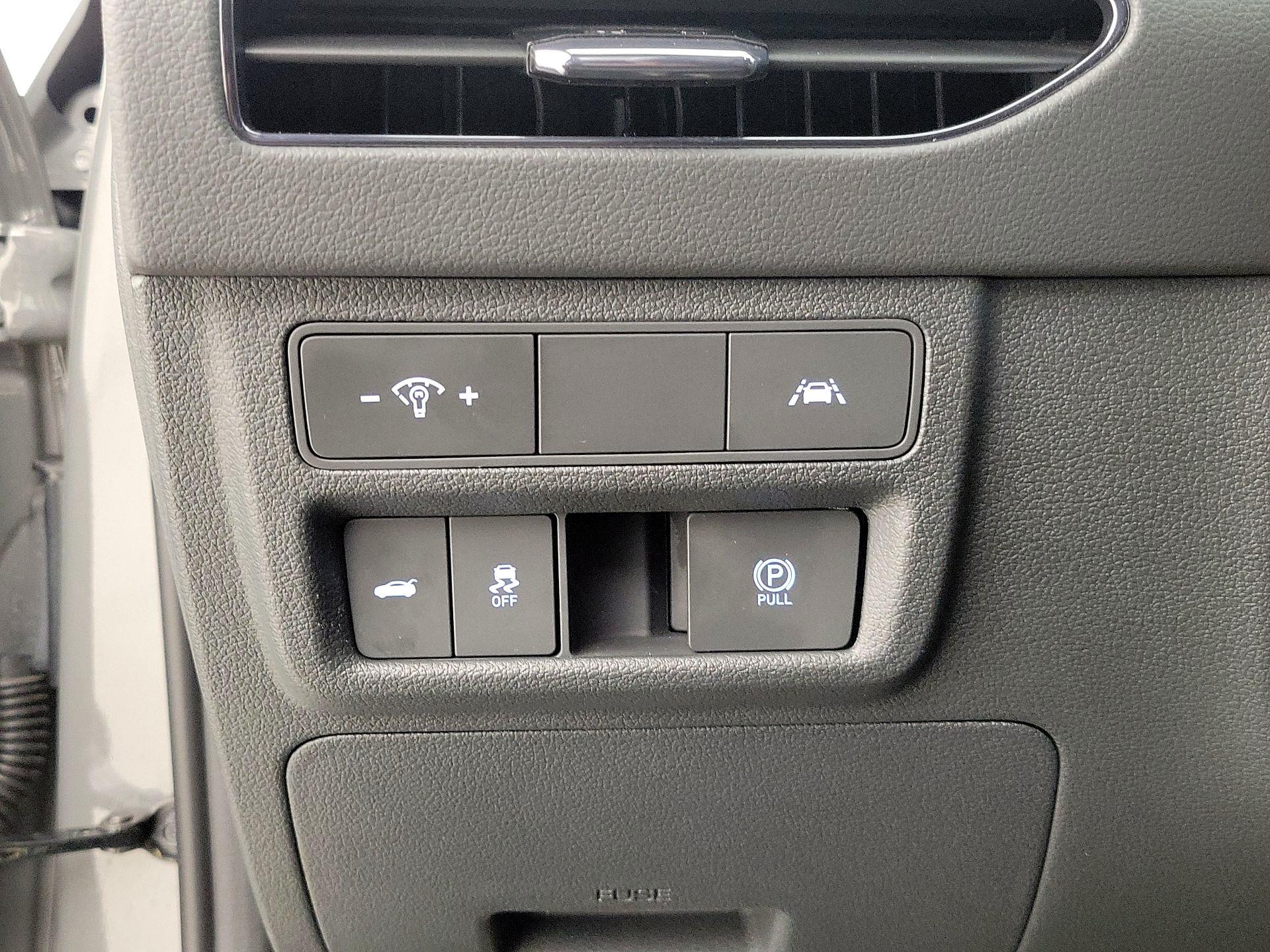 Thumbnail: 2023 Hyundai Sonata - 13