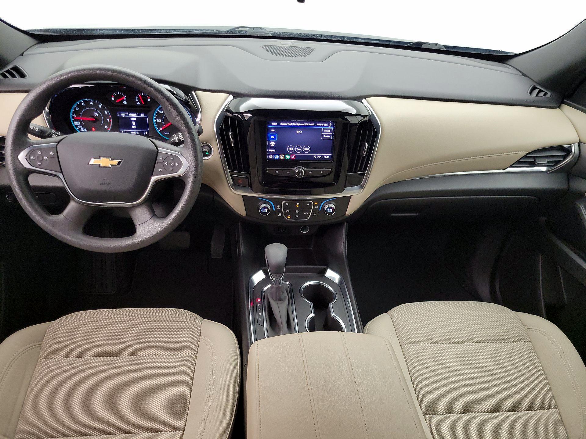 Thumbnail: 2023 Chevrolet Traverse - 9