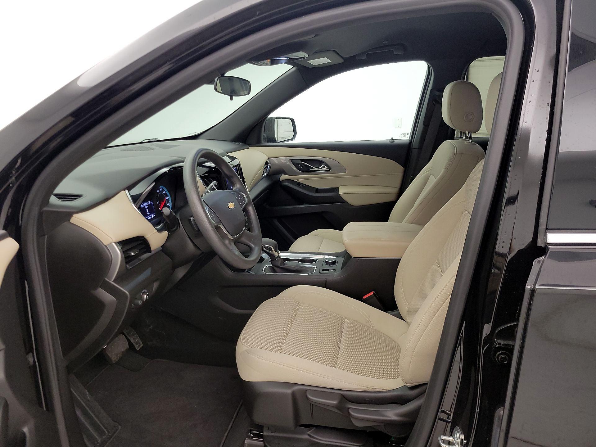 Thumbnail: 2023 Chevrolet Traverse - 11