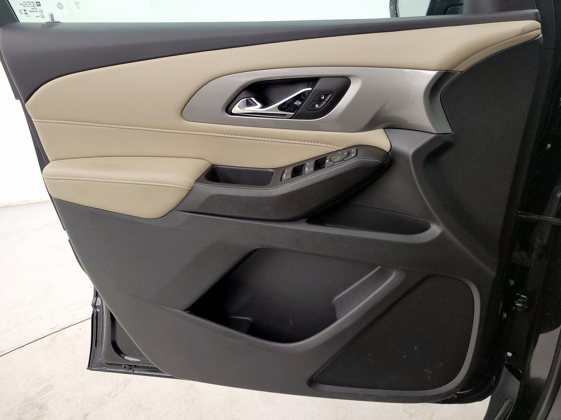 Thumbnail: 2023 Chevrolet Traverse - 12