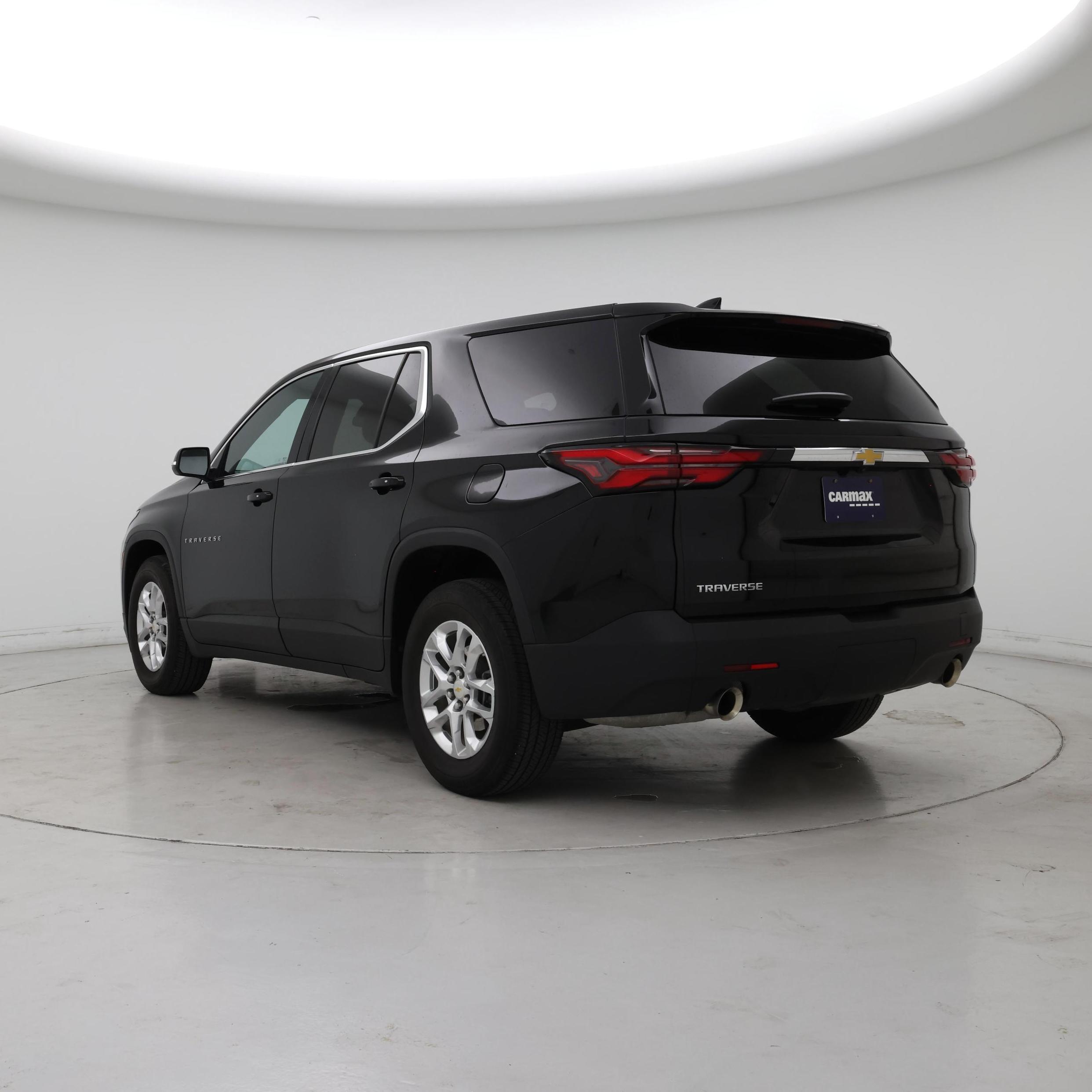 Thumbnail: 2023 Chevrolet Traverse - 2