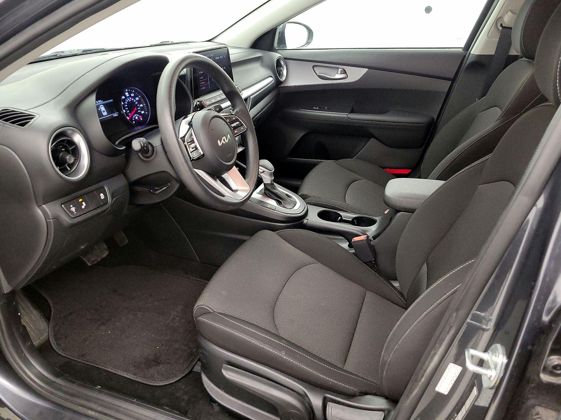 Thumbnail: 2023 Kia Forte - 11