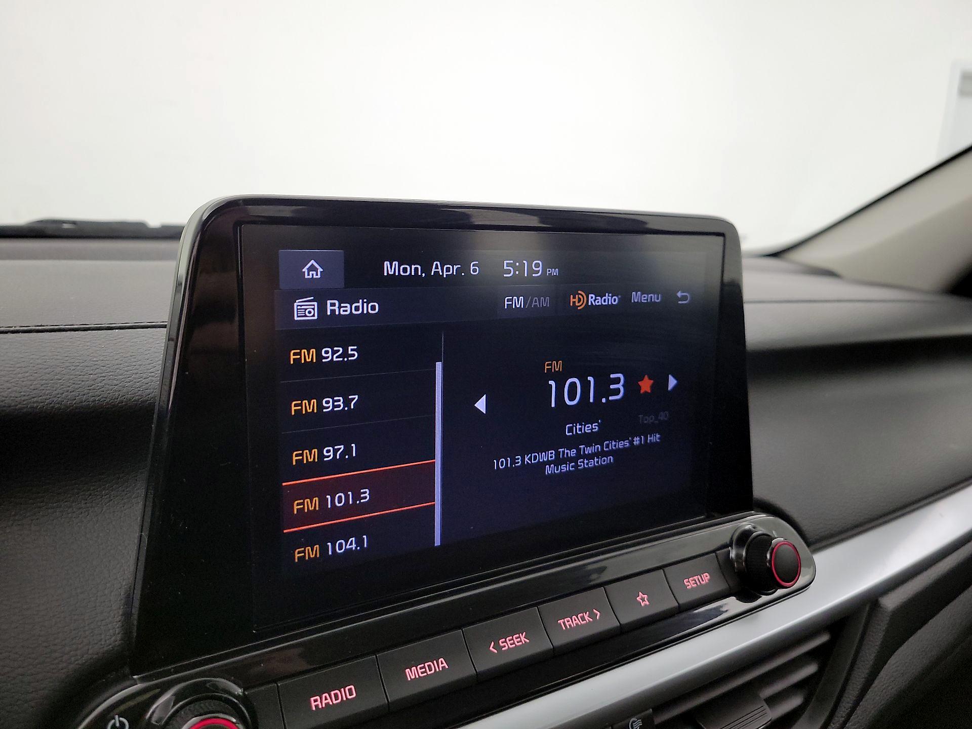 Thumbnail: 2023 Kia Forte - 15