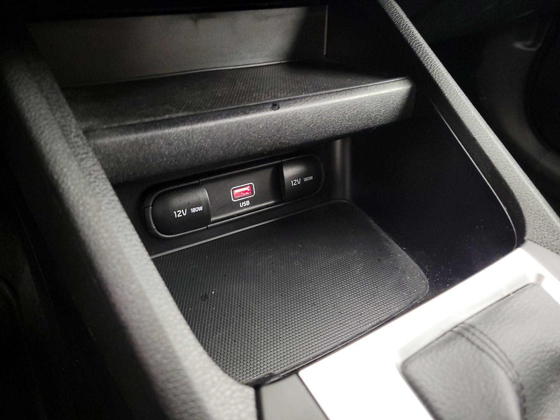 Thumbnail: 2023 Kia Forte - 18