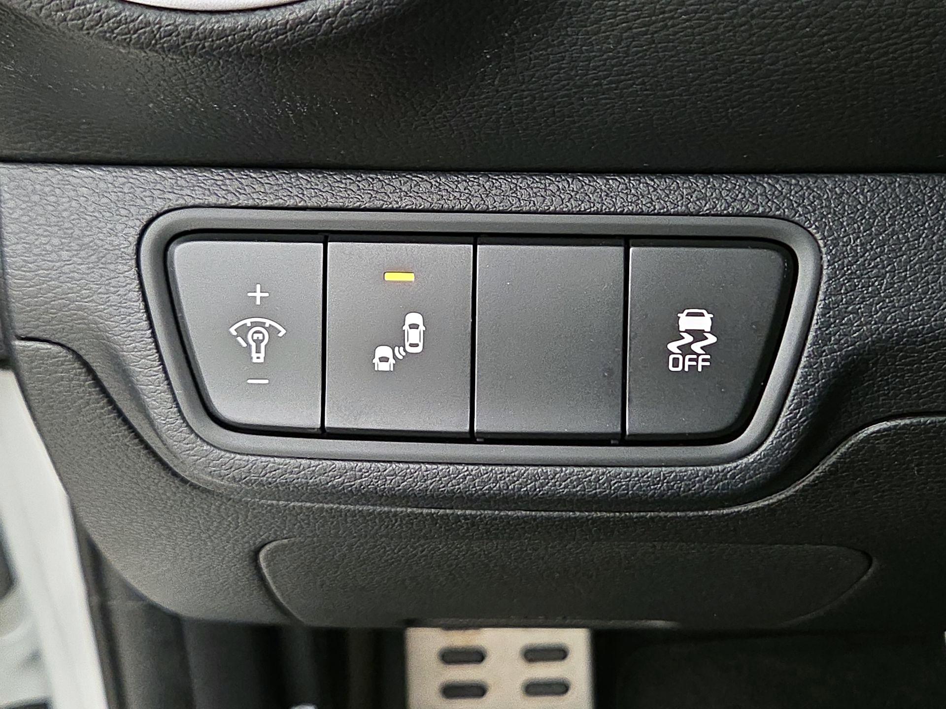 Thumbnail: 2023 Kia Forte - 13