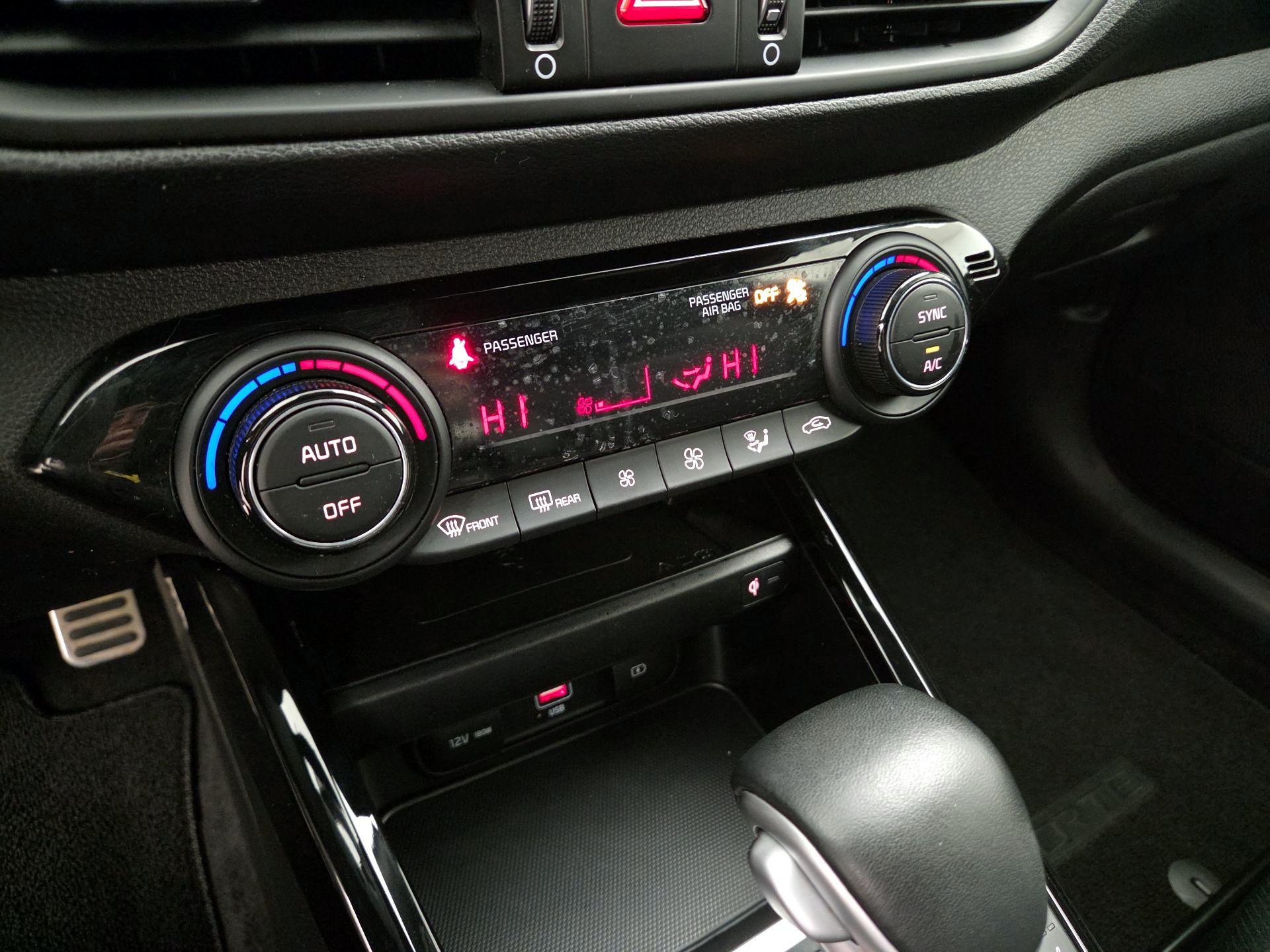 Thumbnail: 2023 Kia Forte - 16