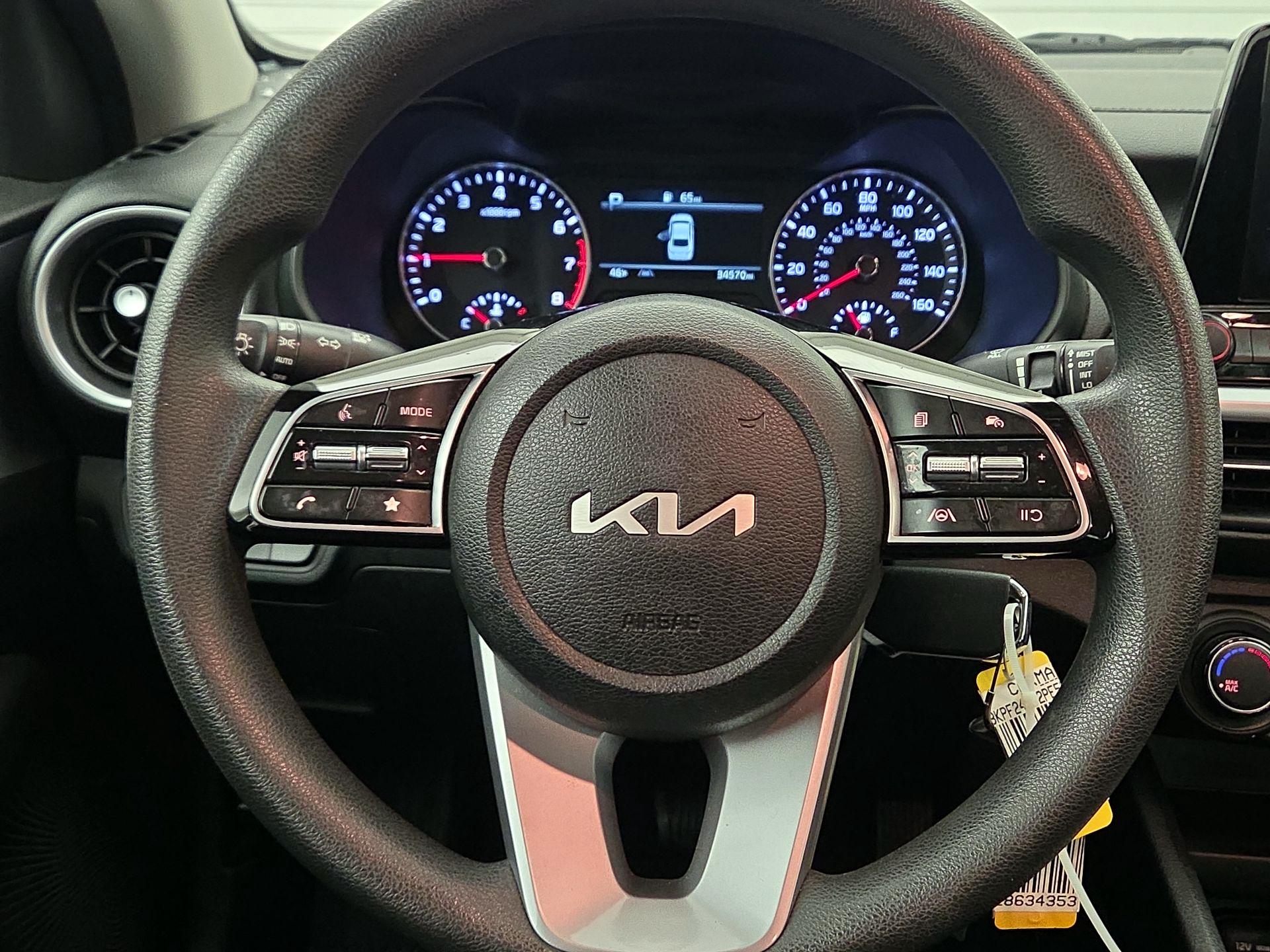 Thumbnail: 2023 Kia Forte - 10