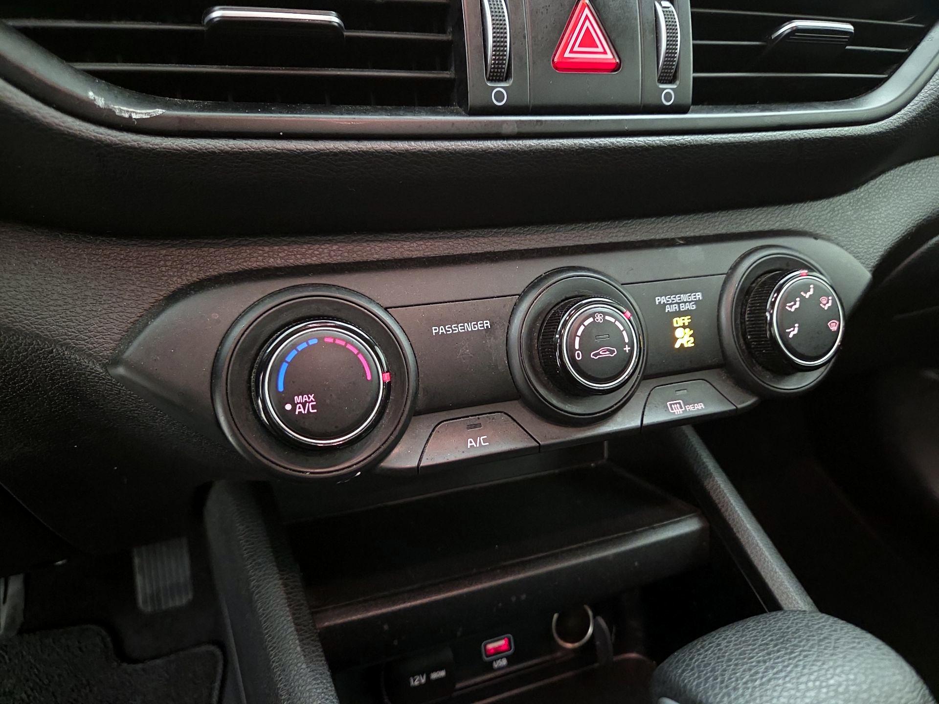 Thumbnail: 2023 Kia Forte - 15