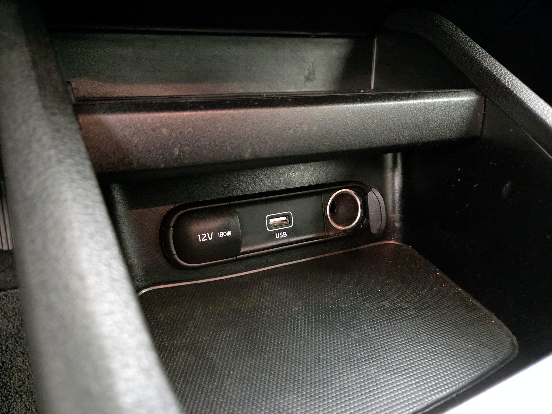 Thumbnail: 2023 Kia Forte - 17