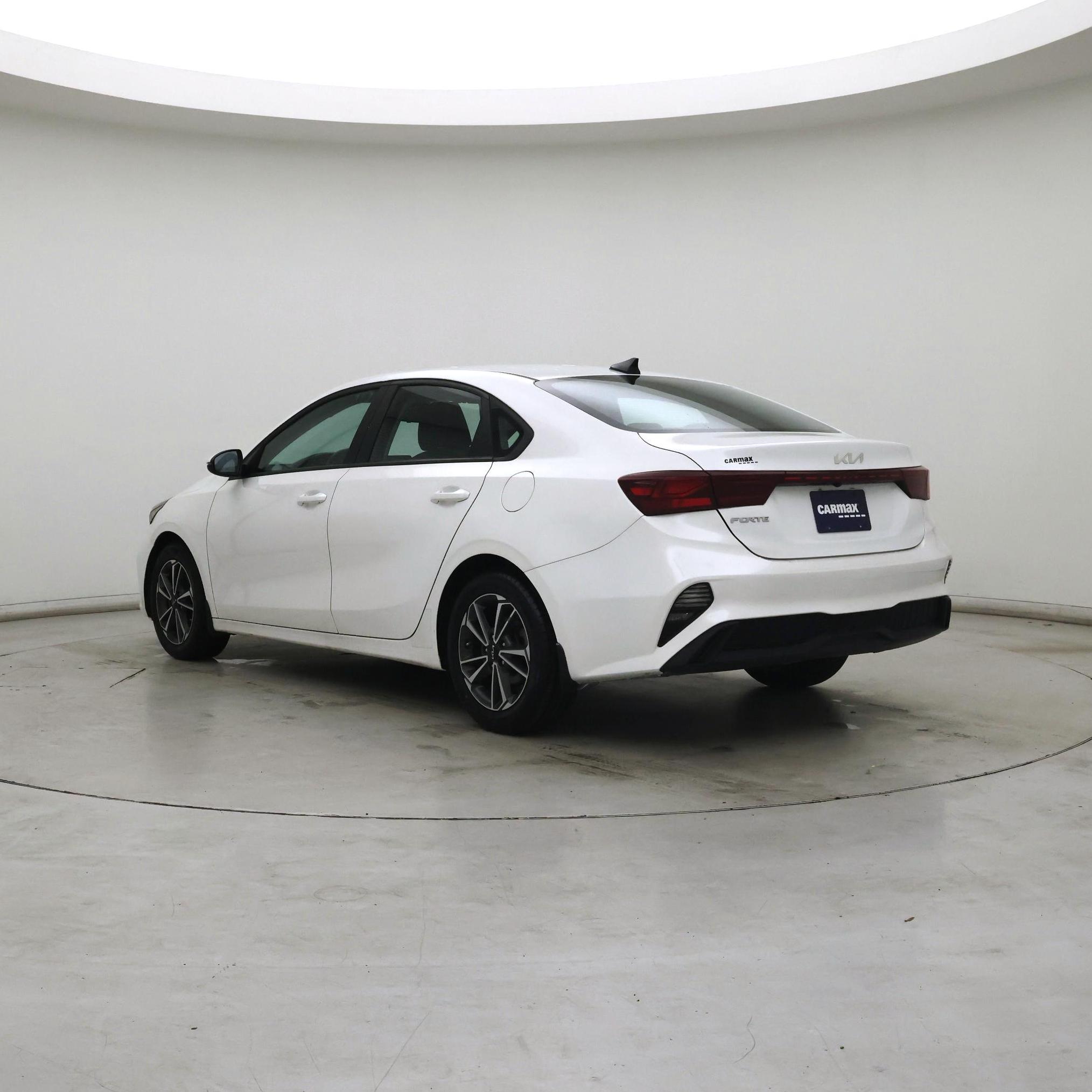 Thumbnail: 2023 Kia Forte - 2