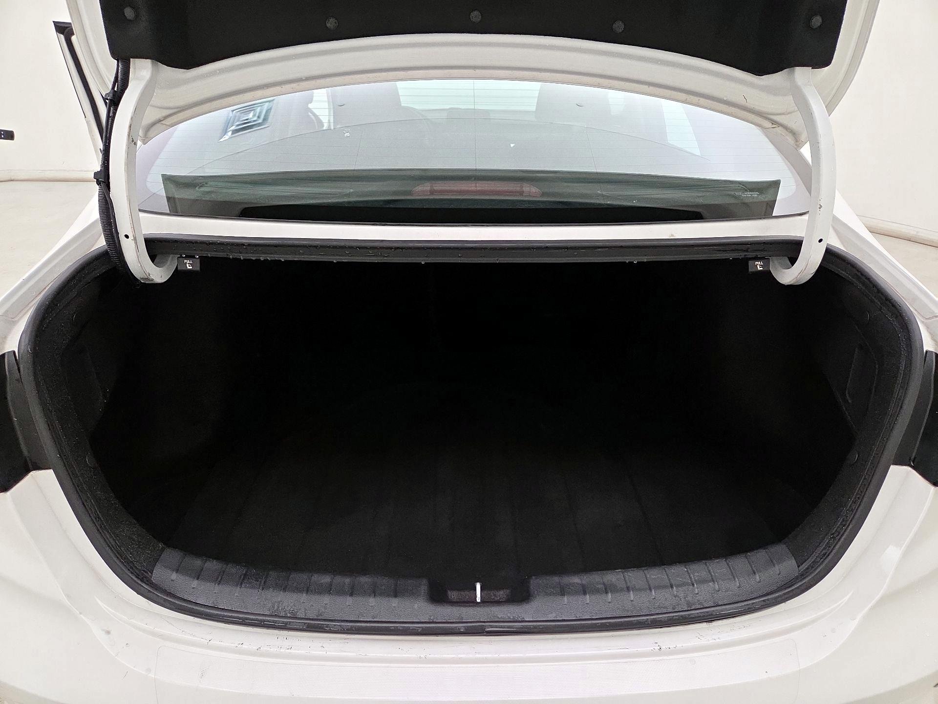 Thumbnail: 2023 Kia Forte - 19