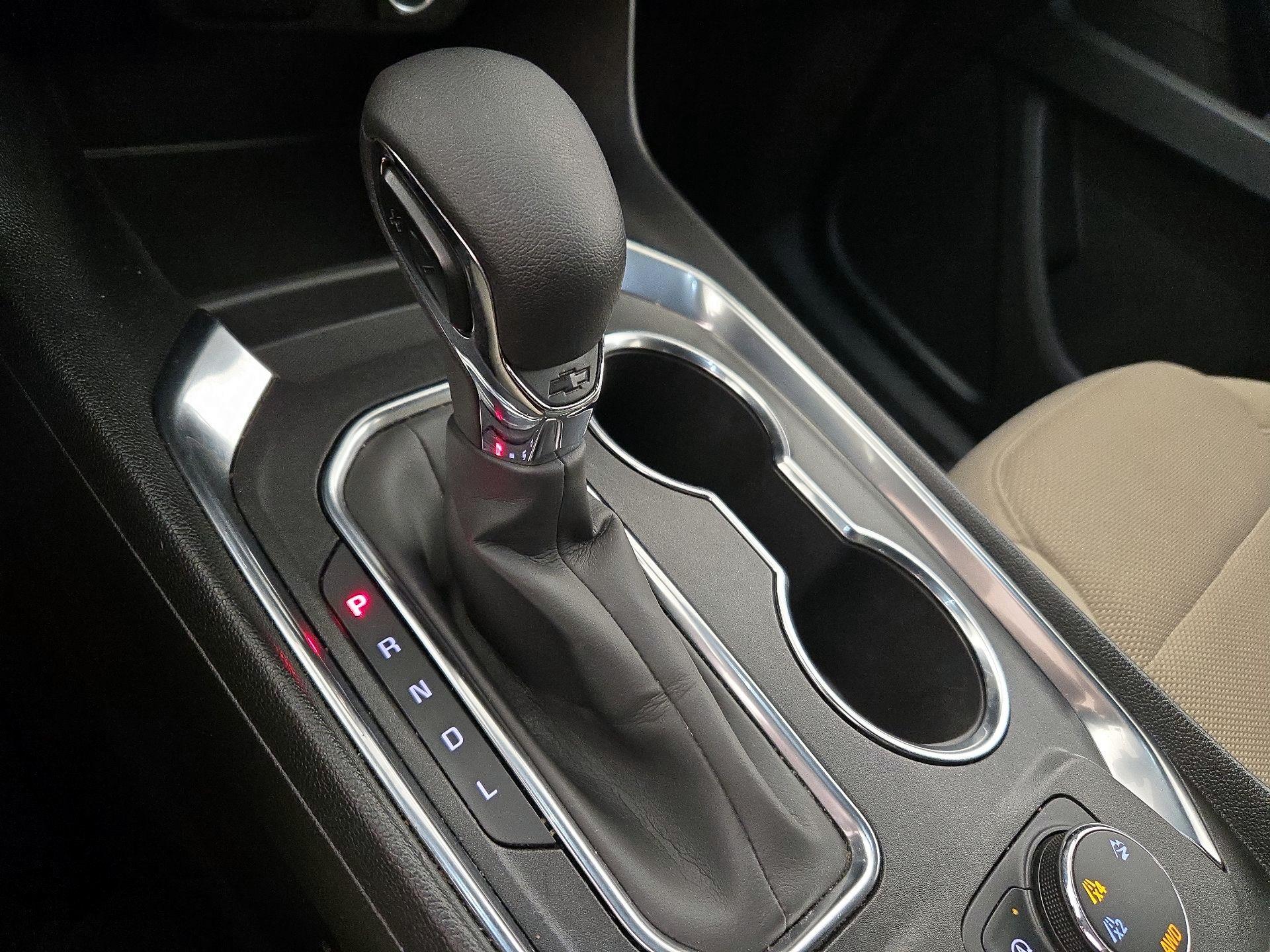 Thumbnail: 2023 Chevrolet Traverse - 17