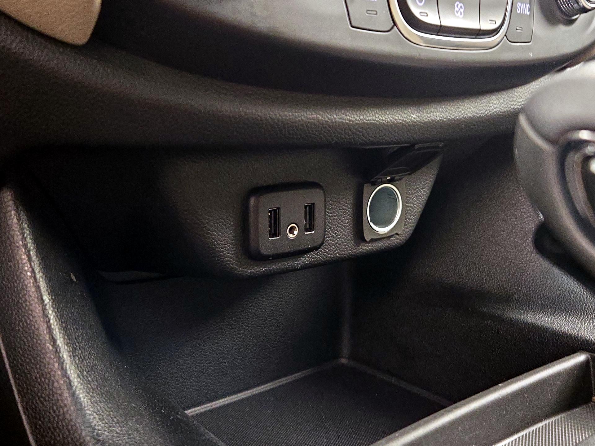 Thumbnail: 2023 Chevrolet Traverse - 18