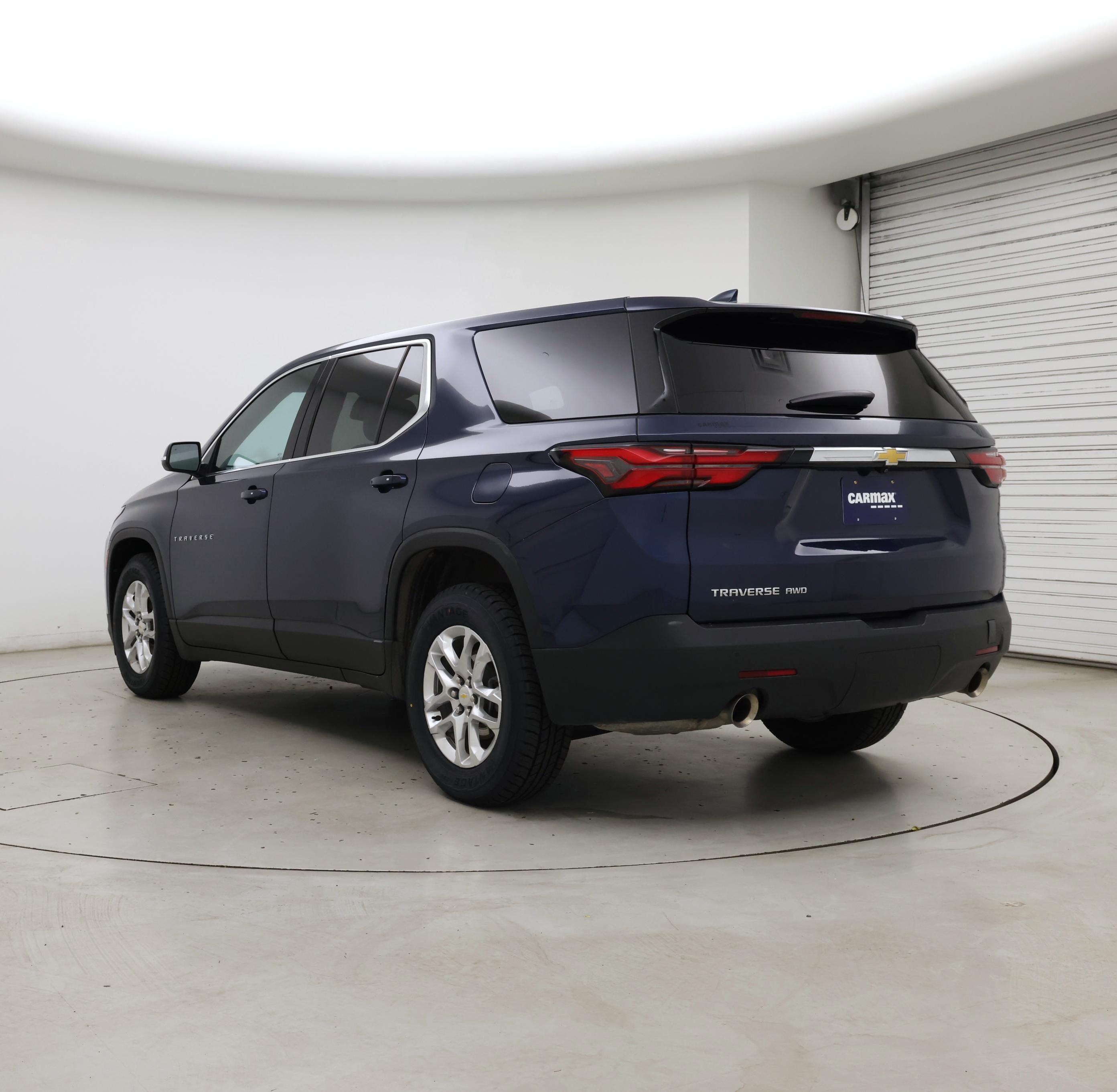 Thumbnail: 2023 Chevrolet Traverse - 2