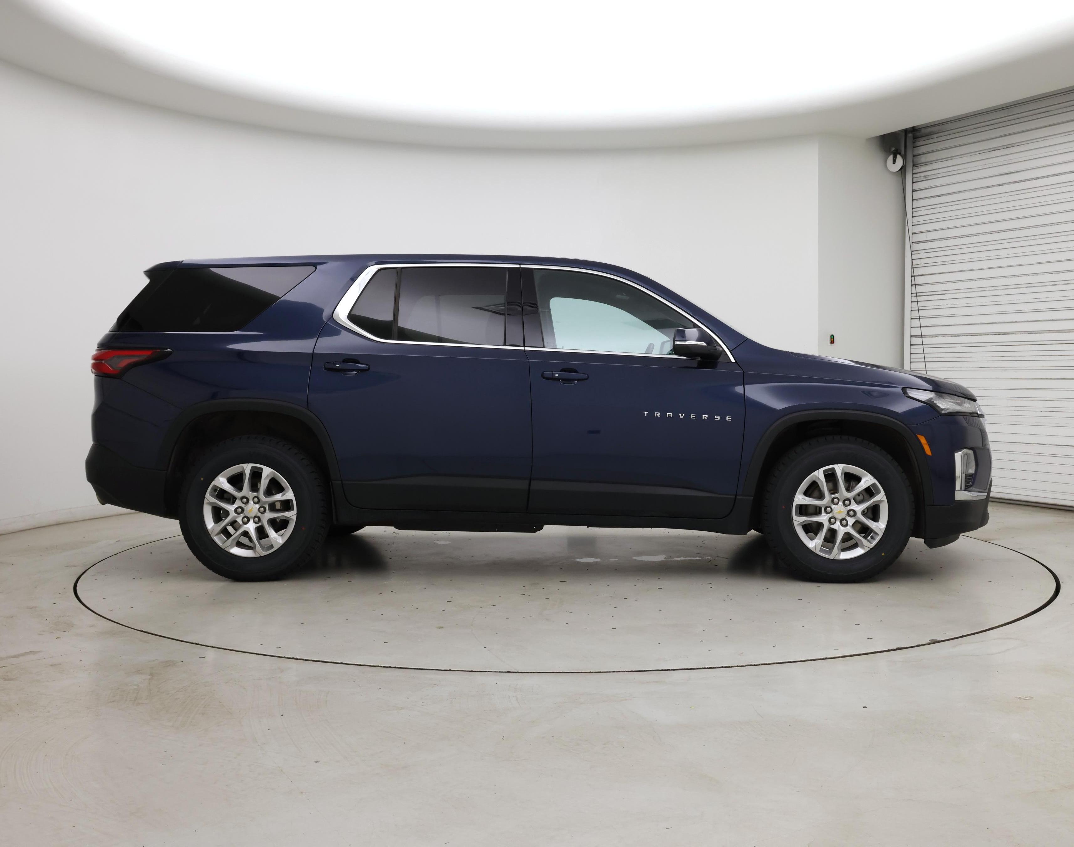 Thumbnail: 2023 Chevrolet Traverse - 7