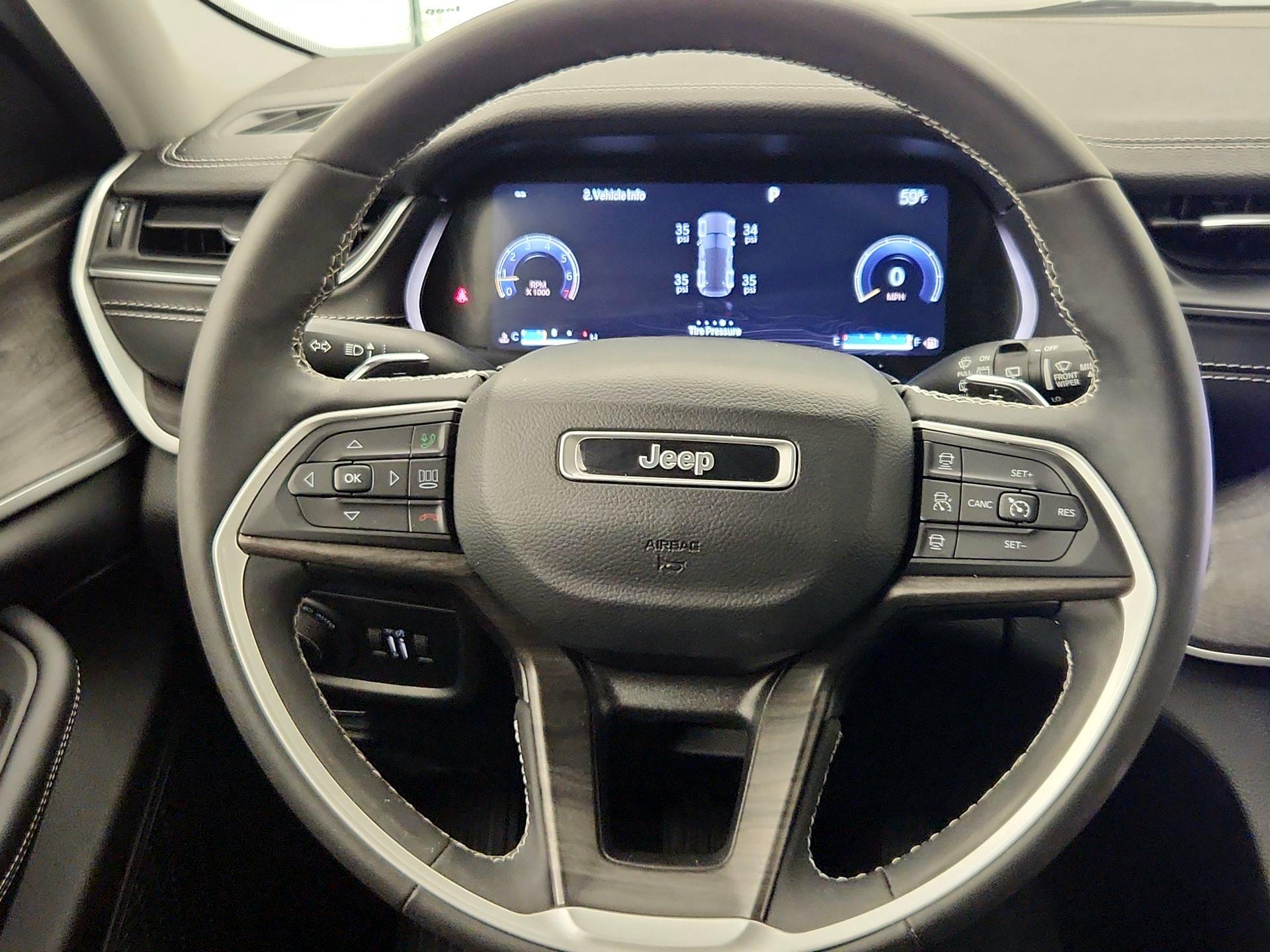 Thumbnail: 2023 Jeep Grand Cherokee - 10
