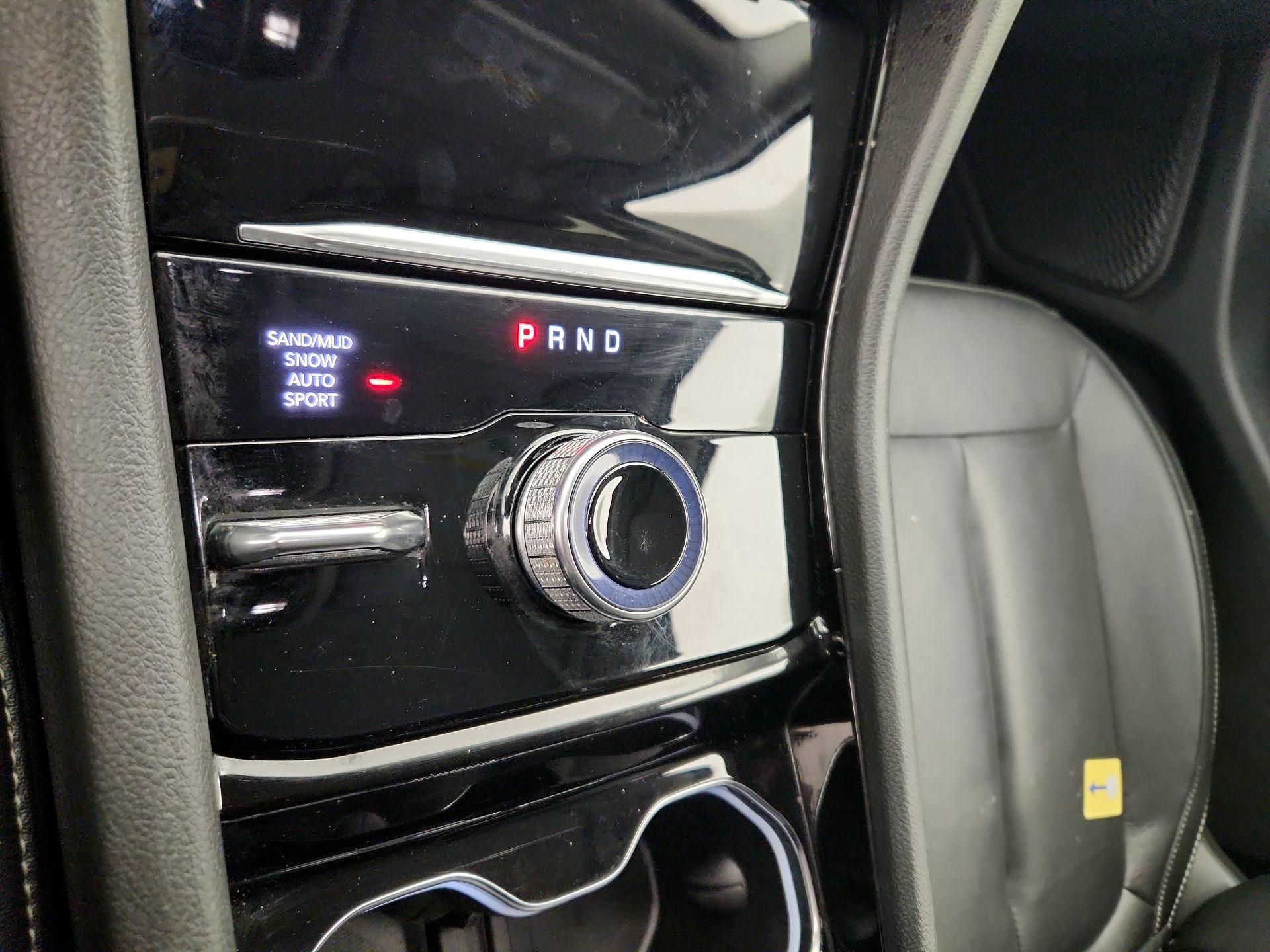 Thumbnail: 2023 Jeep Grand Cherokee - 18